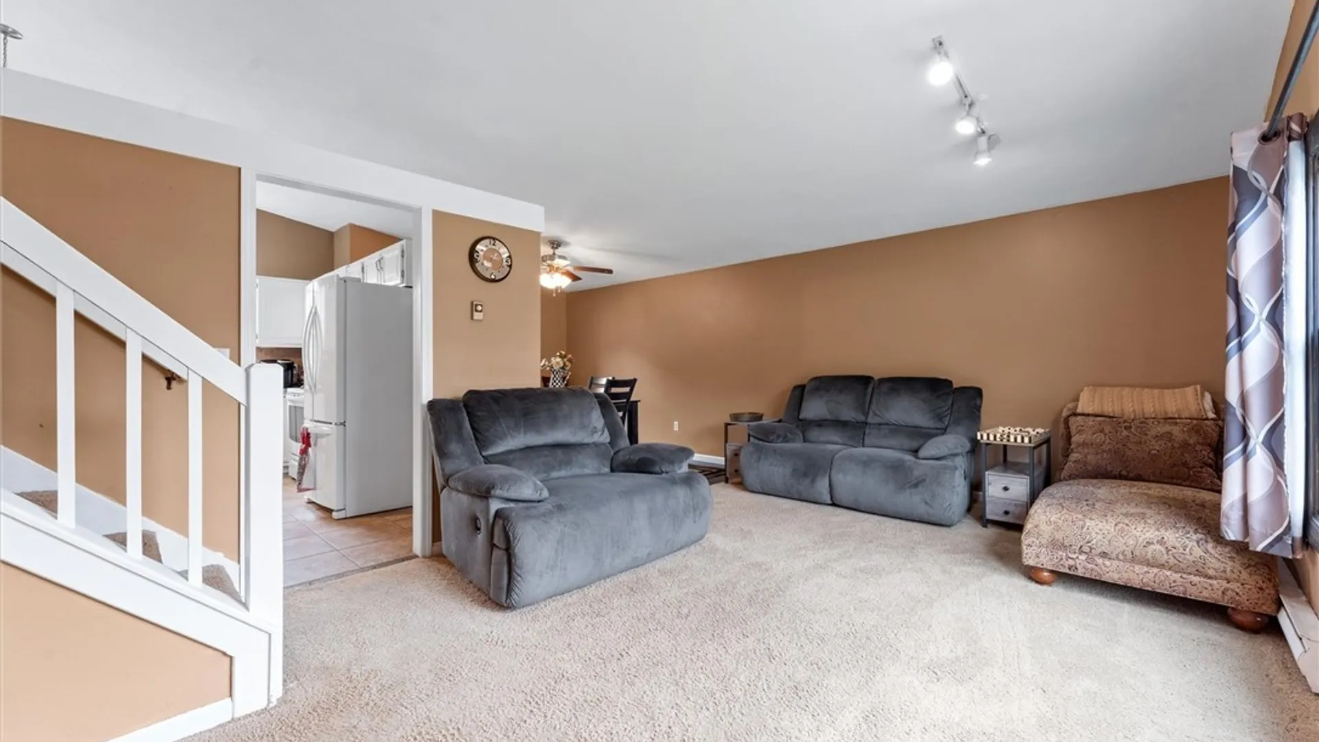 Property at 8151 Scotia Lane, Clay, NY 13090 9