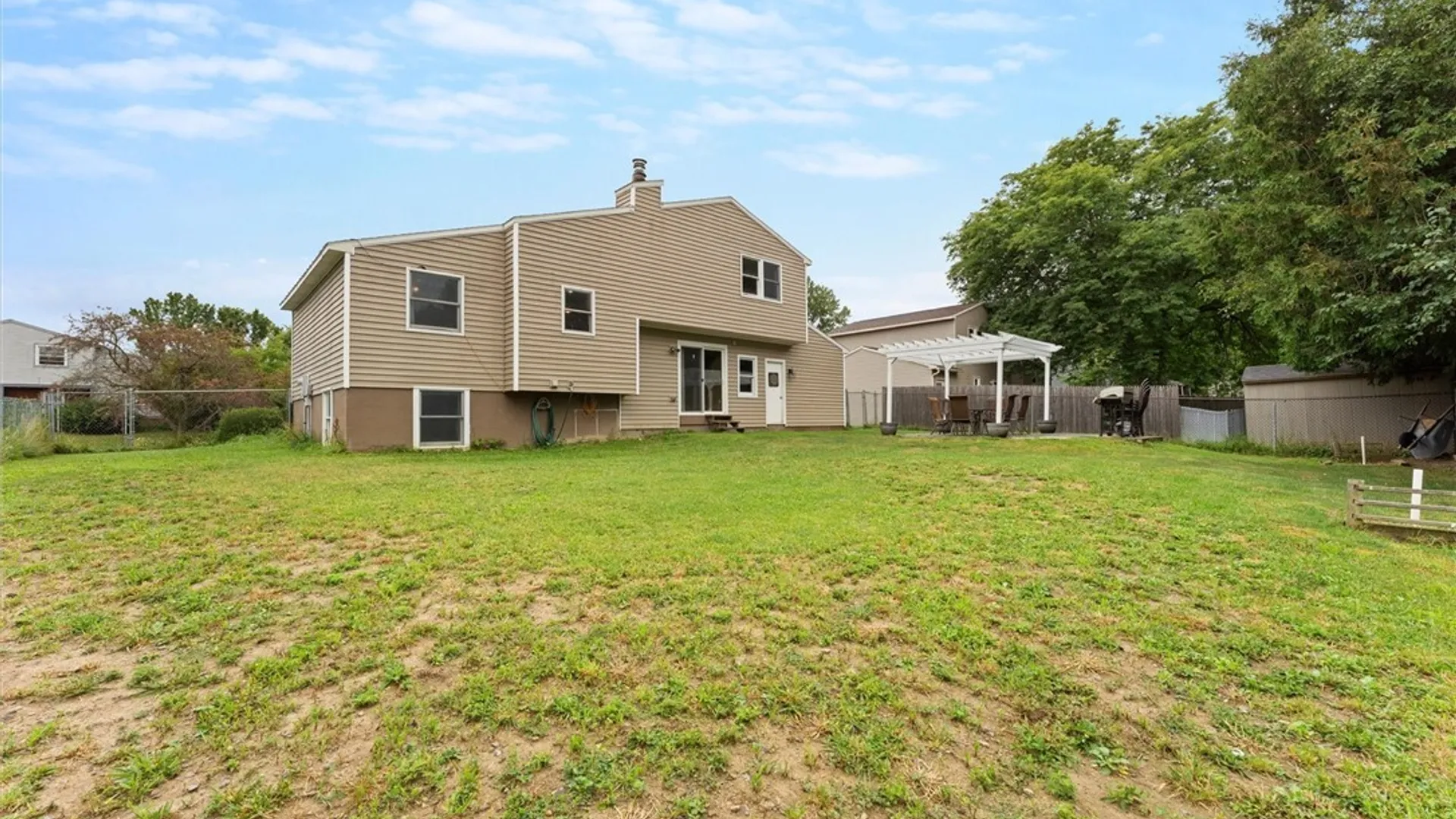 Property at 8151 Scotia Lane, Clay, NY 13090 40