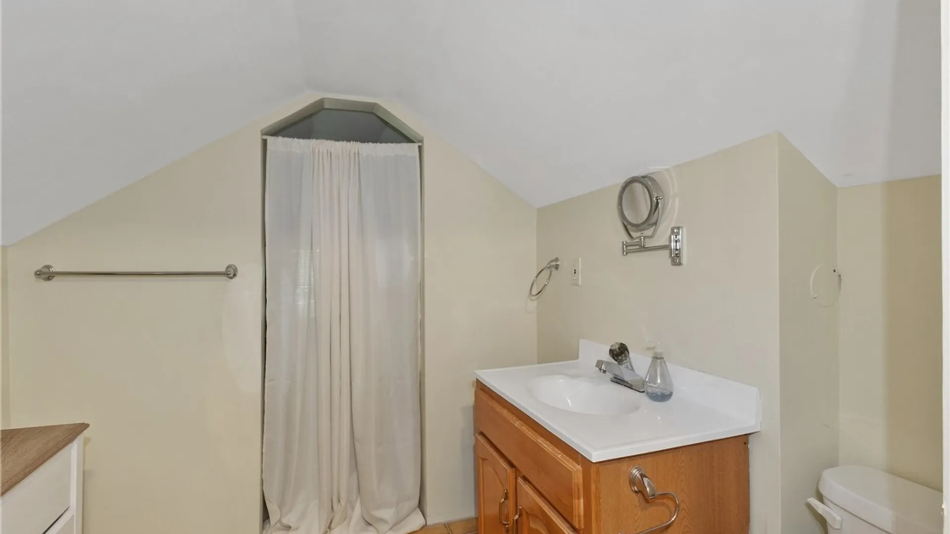 Property at 209 E 7th Street, Oswego, NY 13126 30