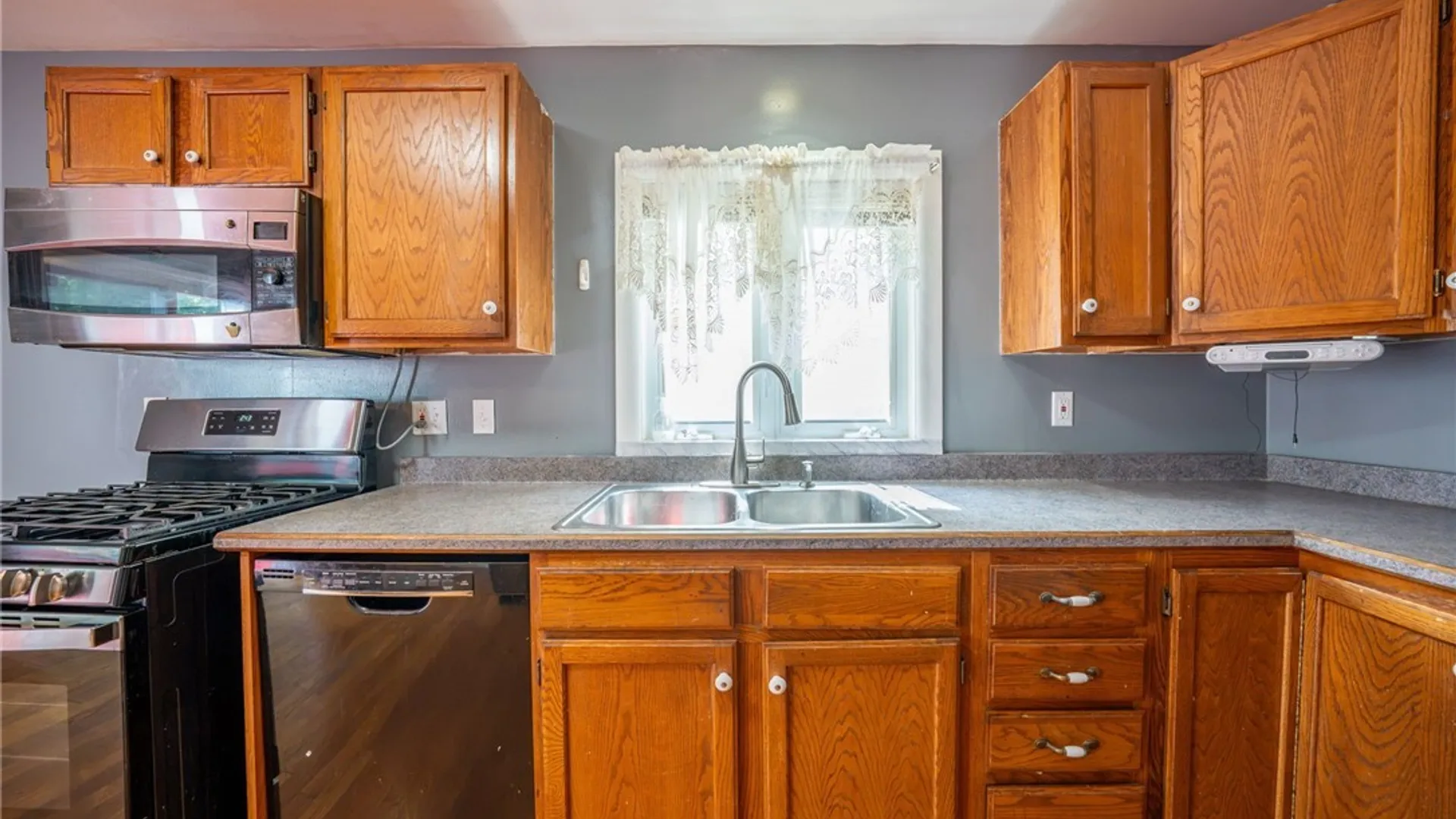 Property at 157 Riverdale Avenue, Tonawanda, NY 14207 16