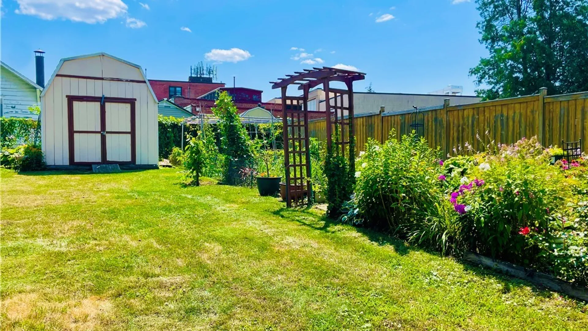 Property at 223 Loma Avenue, Syracuse, NY 13208 25