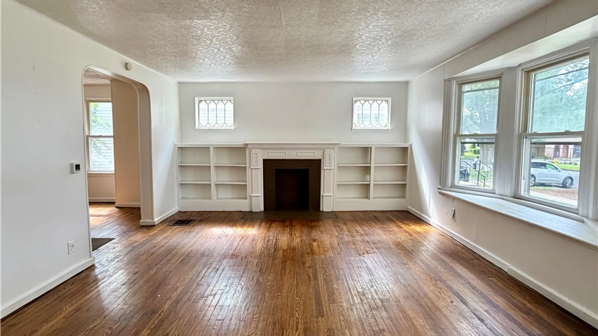Property at 185 Arnett Boulevard, Rochester, NY 14619 4