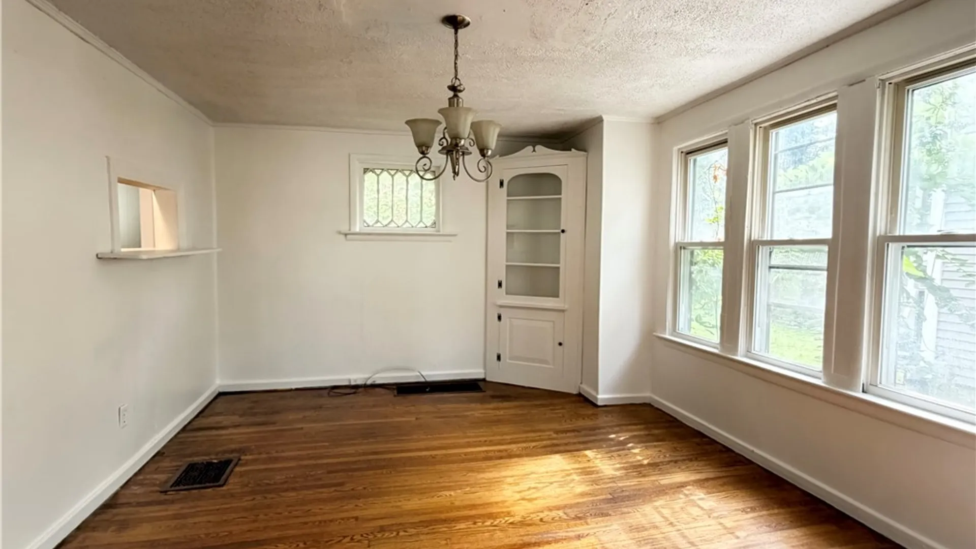 Property at 185 Arnett Boulevard, Rochester, NY 14619 9