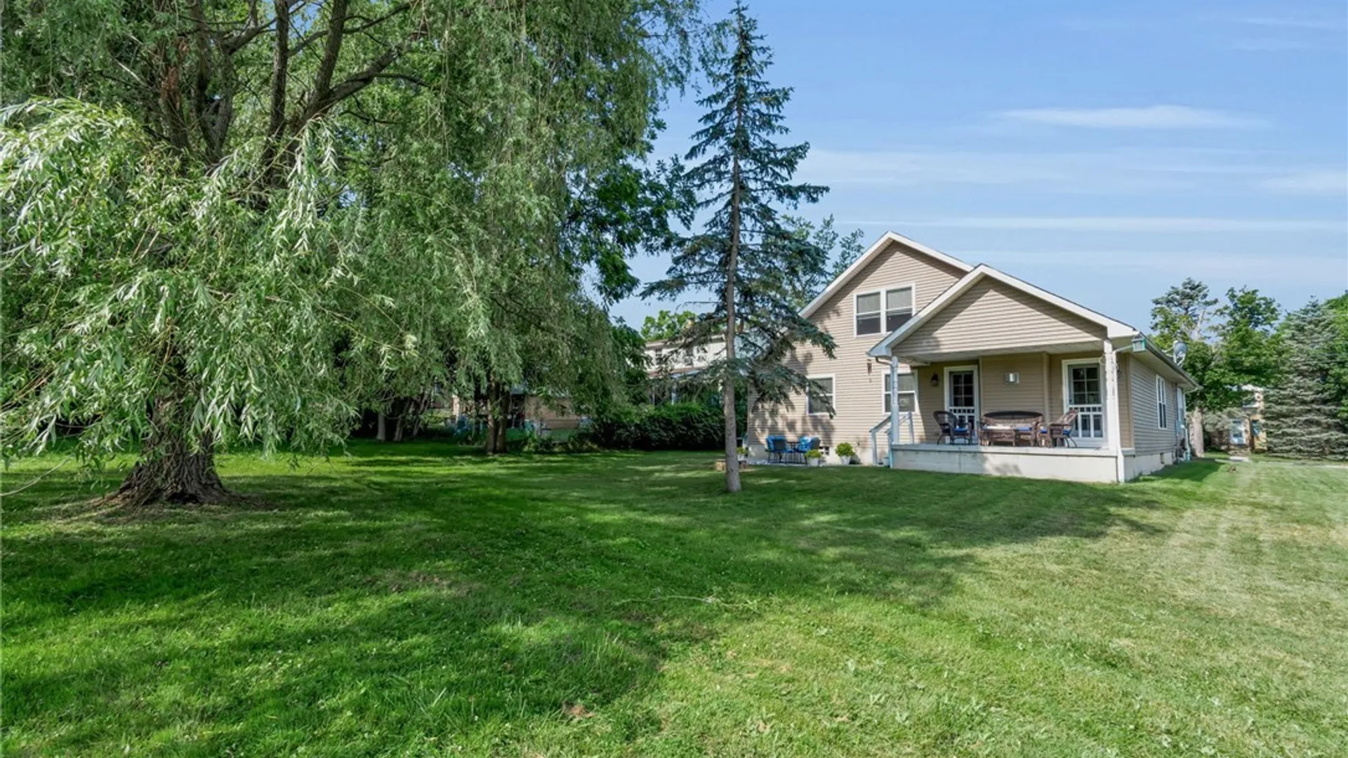 Property at 228 Lake Avenue, Lancaster, NY 14086 41