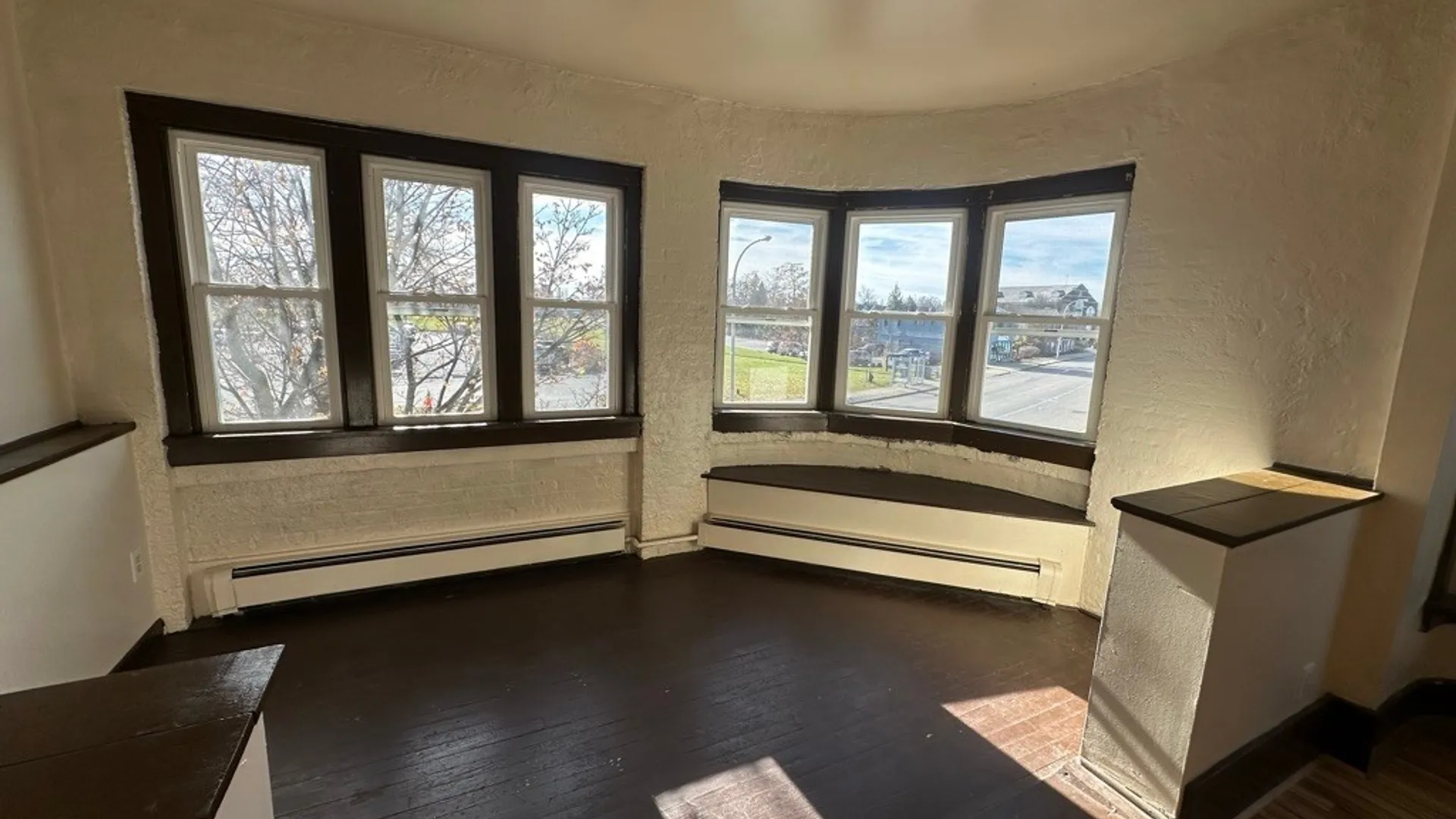 Property at 654 Hertel Avenue, Buffalo, NY 14207 3