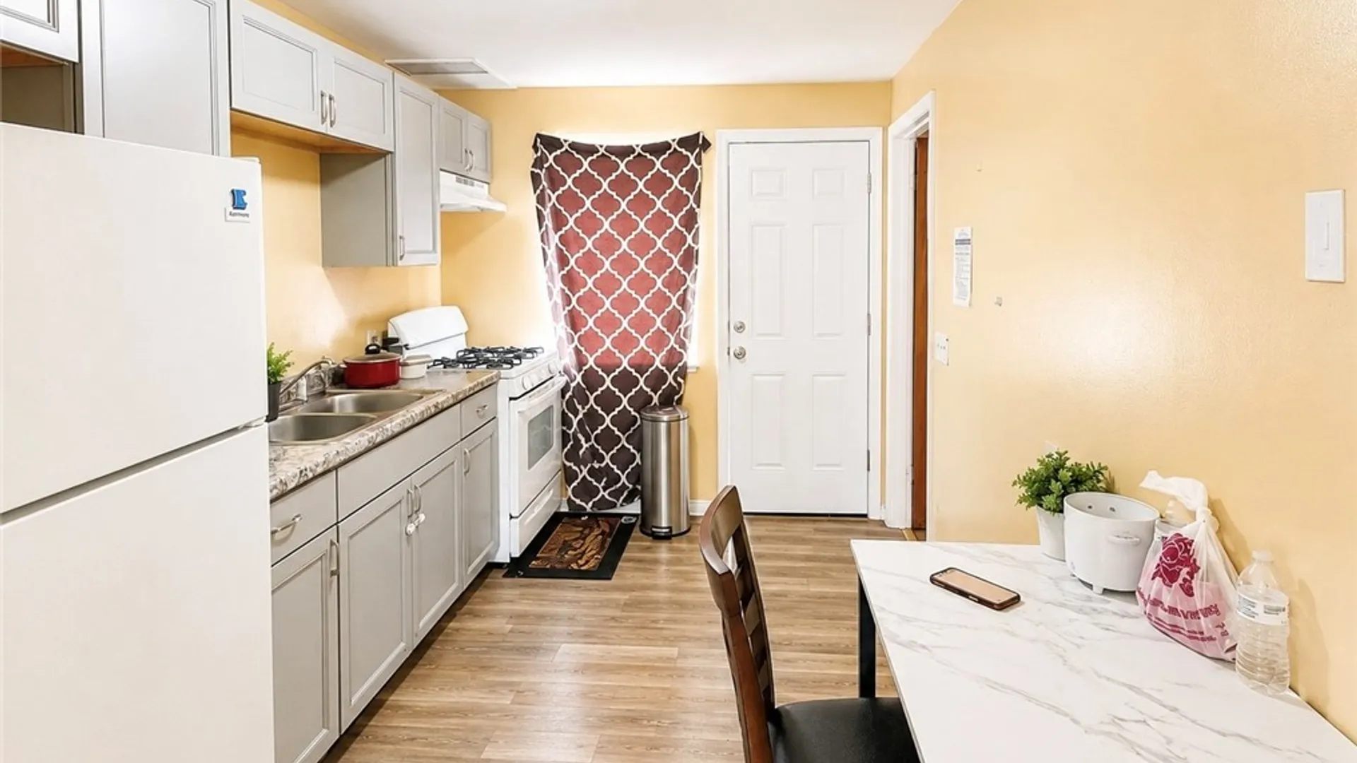 Property at 7 Trent Sq, Cheektowaga, NY 14225 34