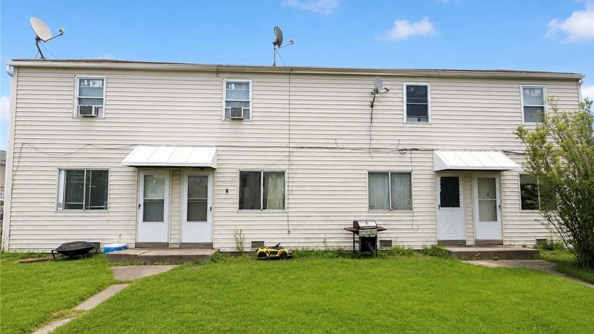 Property at 7 Trent Sq, Cheektowaga, NY 14225 42