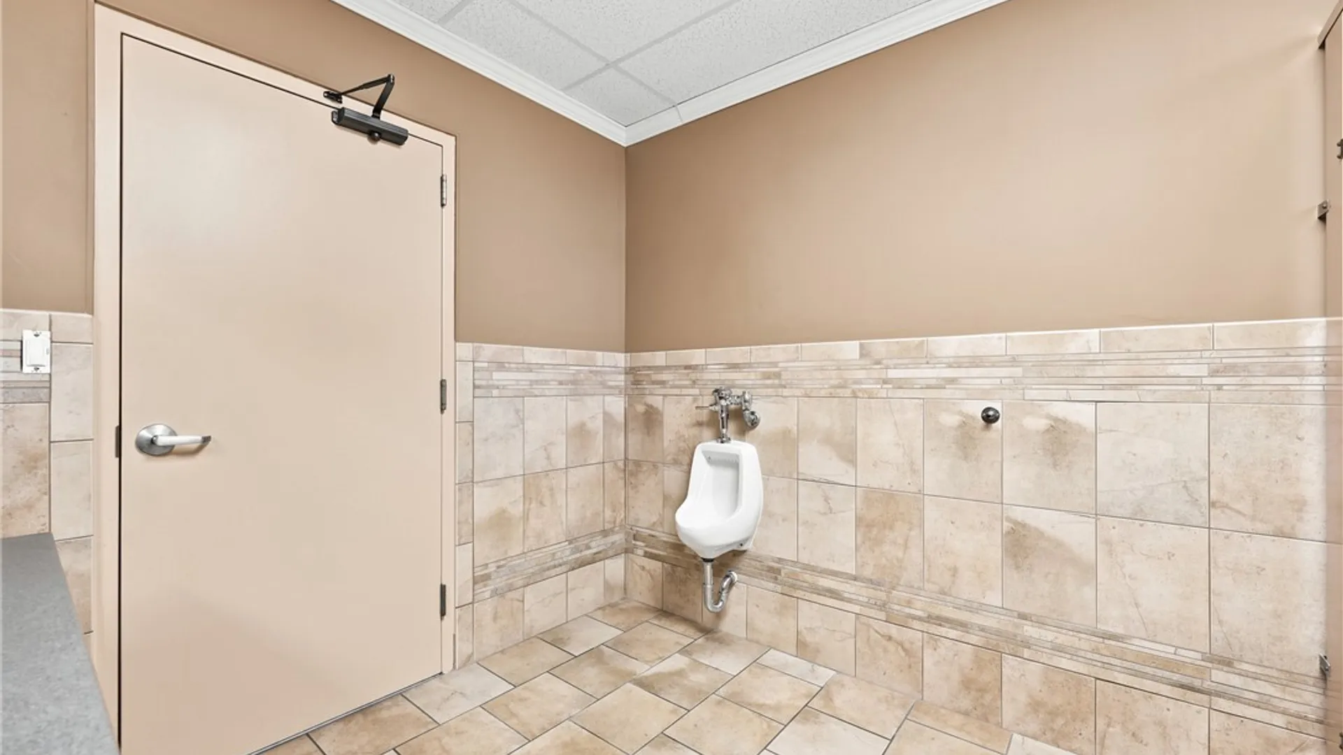 Property at 2558 Hamburg Turnpike, Lackawanna, NY 14218 23