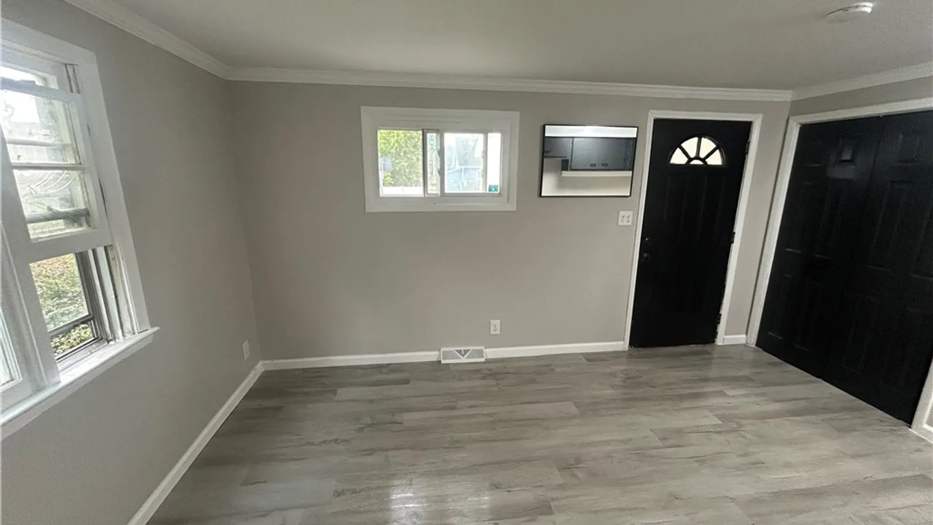 Property at 273 N Collingwood Avenue, Syracuse, NY 13206 6