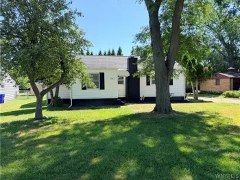Property at 3547 Salisbury Avenue, Hamburg, NY 14219