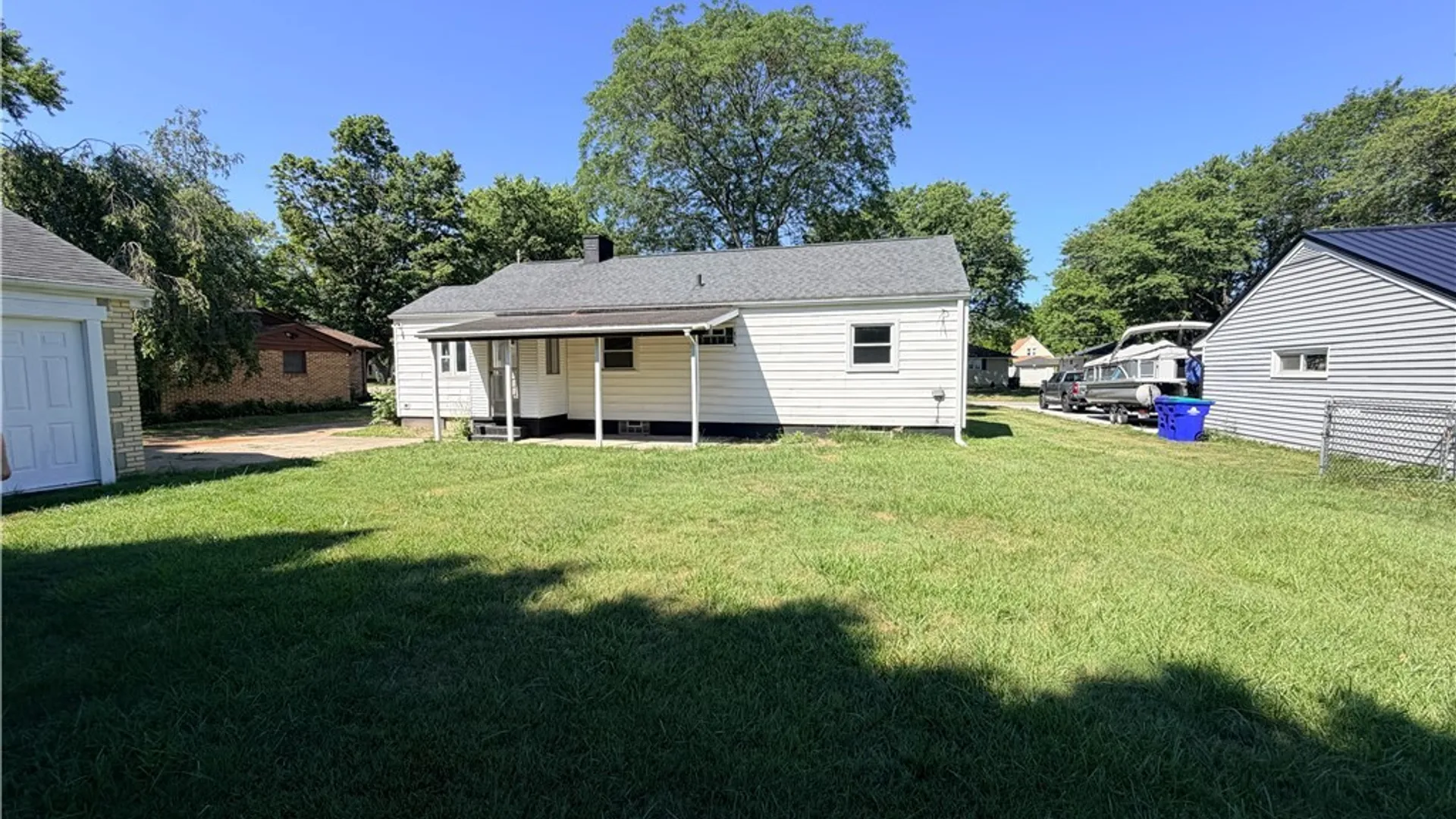 Property at 3547 Salisbury Avenue, Hamburg, NY 14219 7