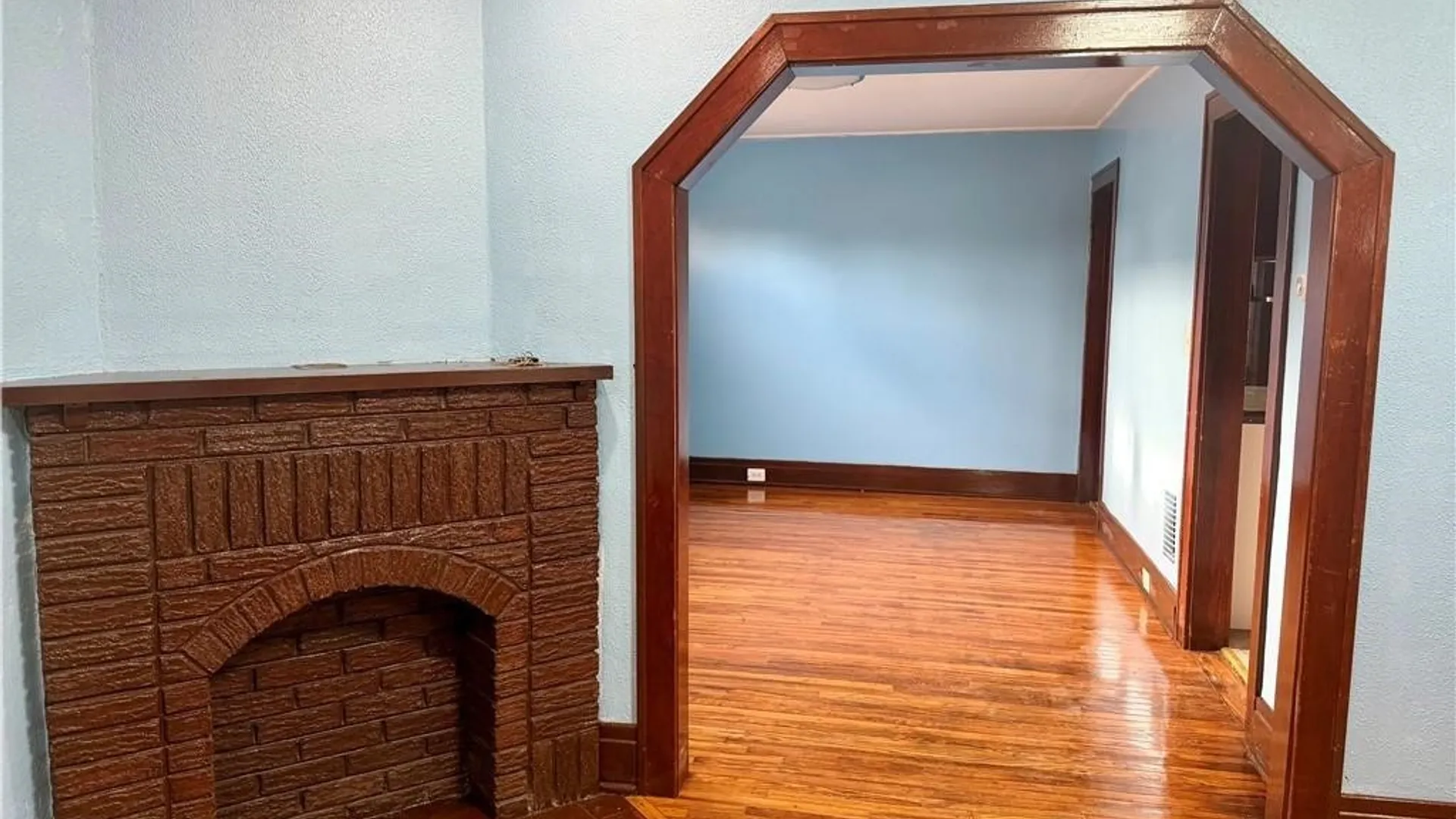 Property at 484 Dartmouth Avenue, Buffalo, NY 14215 4