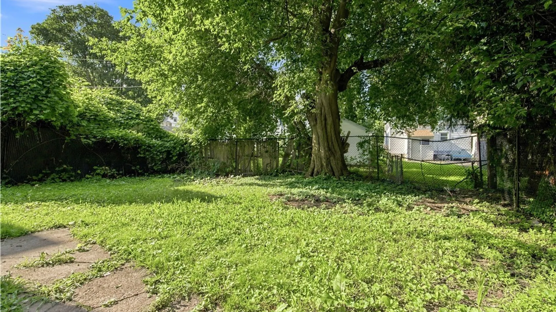 Property at 38 Fair Place, Rochester, NY 14609 31
