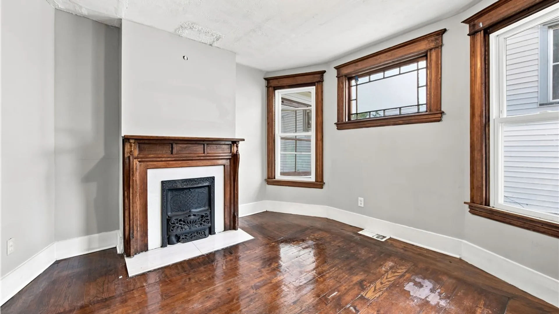 Property at 38 Fair Place, Rochester, NY 14609 7