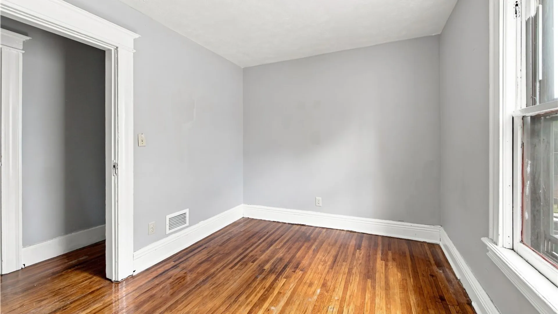 Property at 38 Fair Place, Rochester, NY 14609 26
