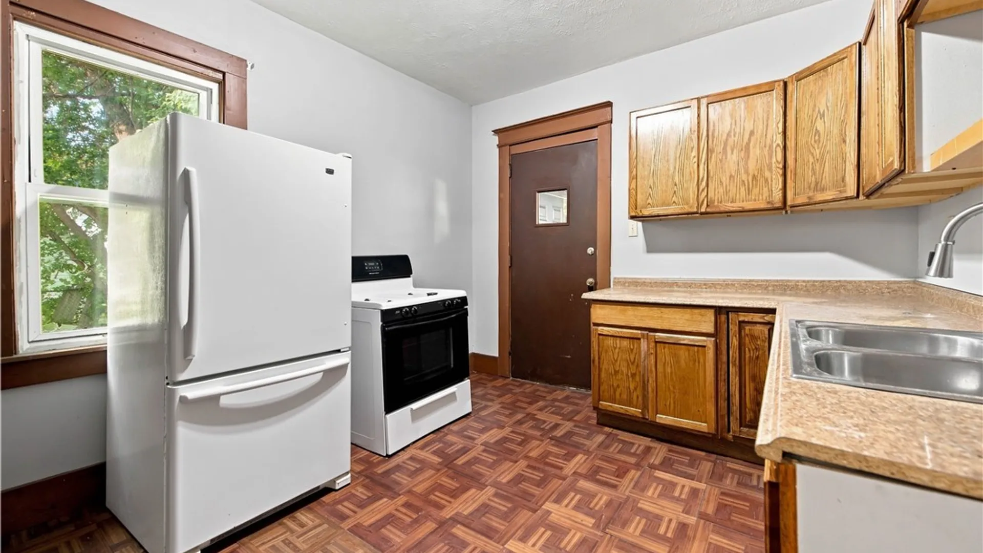 Property at 38 Fair Place, Rochester, NY 14609 13