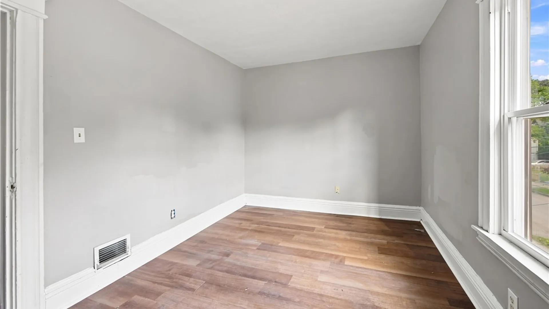Property at 38 Fair Place, Rochester, NY 14609 28