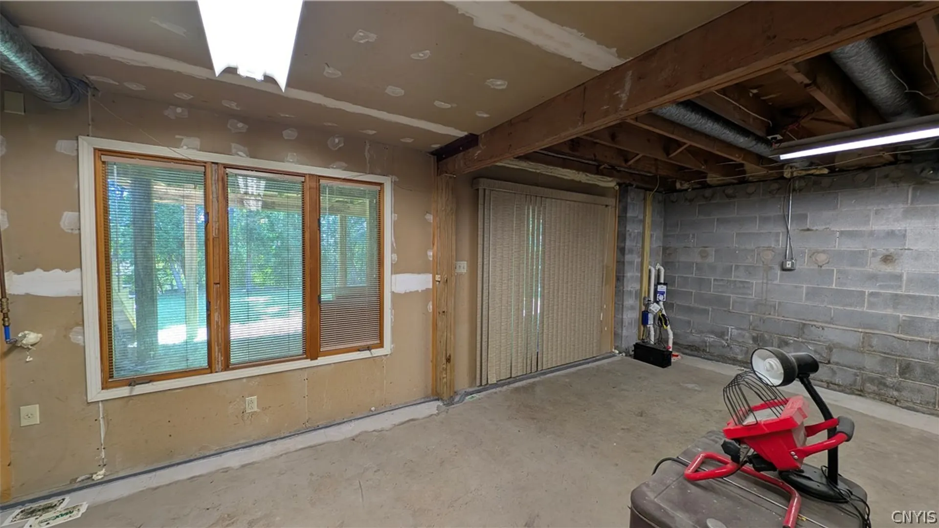 Property at 101 Ambergate Road, DeWitt, NY 13214 24