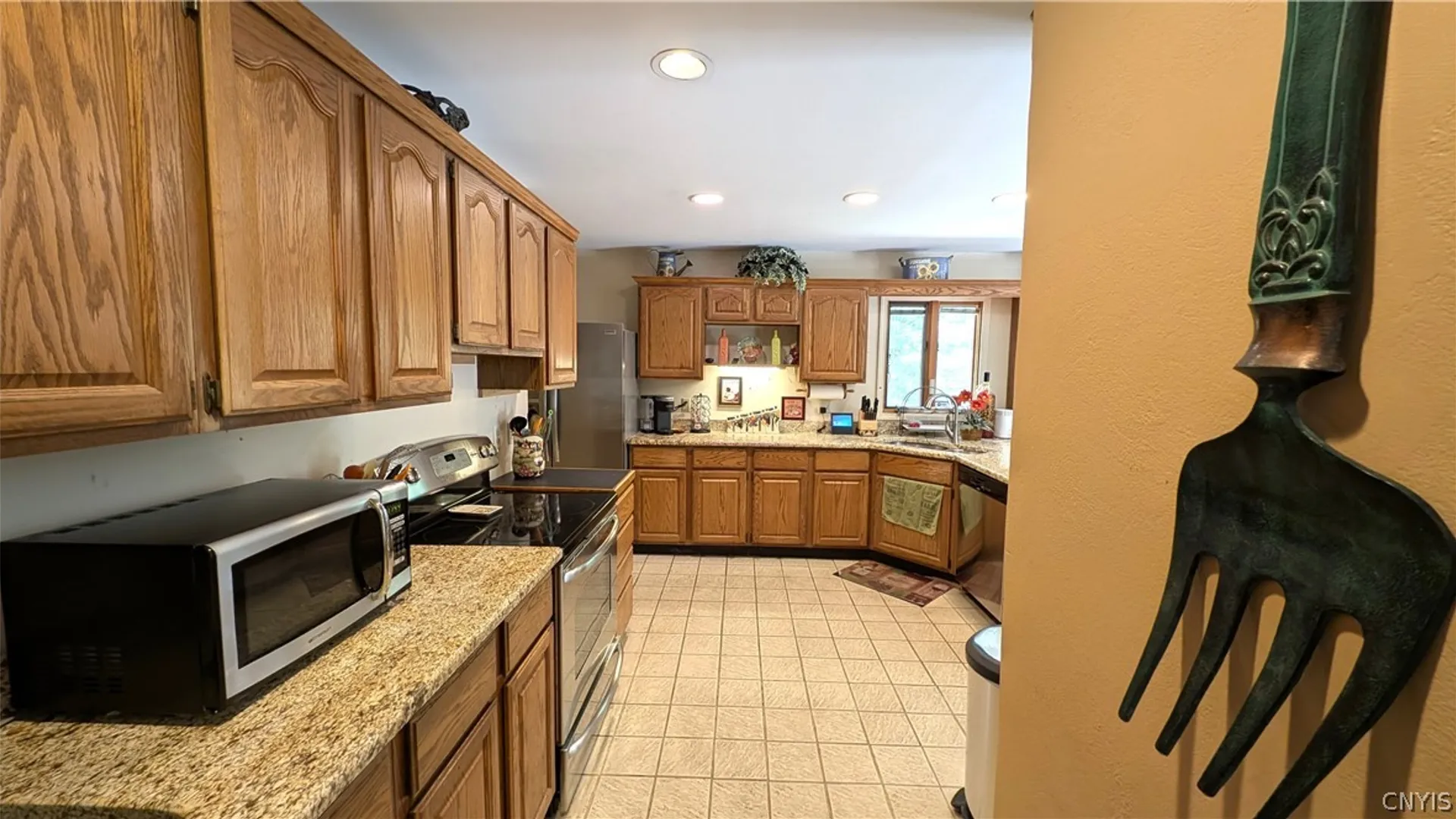 Property at 101 Ambergate Road, DeWitt, NY 13214 11