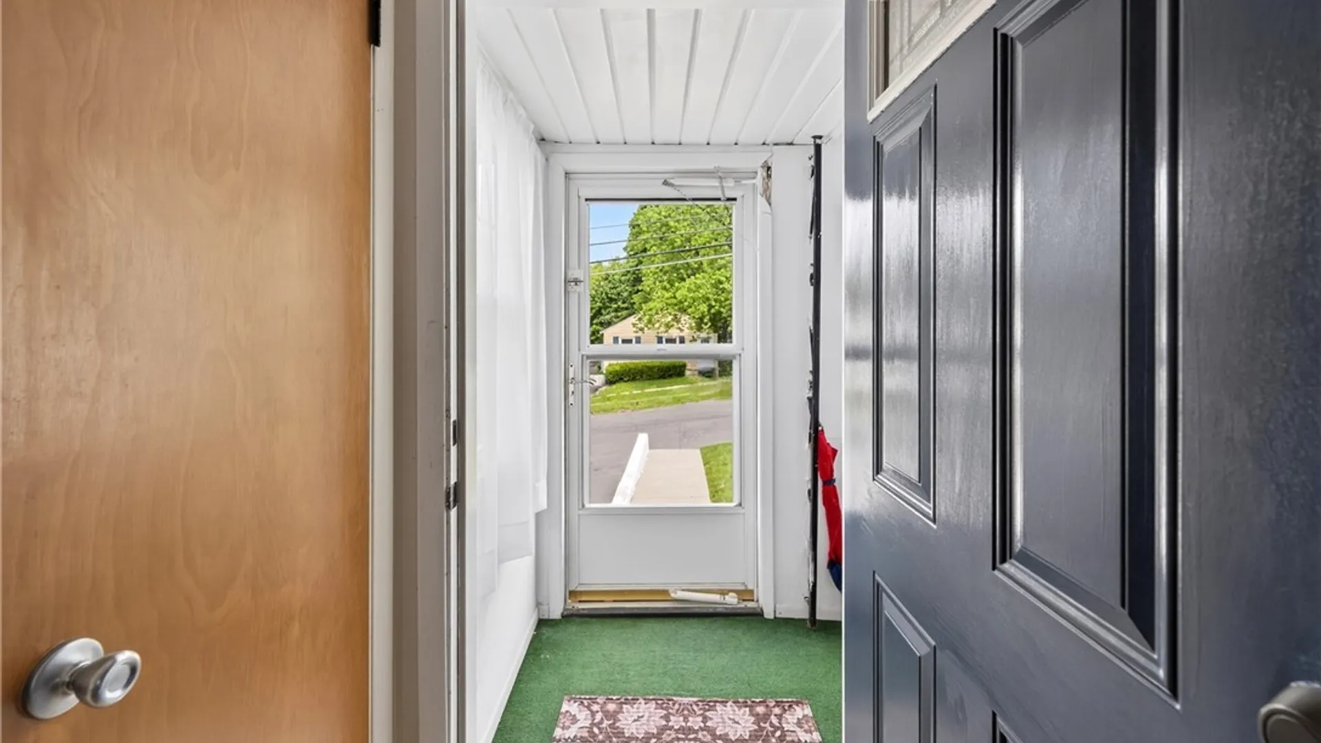 Property at 156 Cloveridge Drive, Syracuse, NY 13206 4