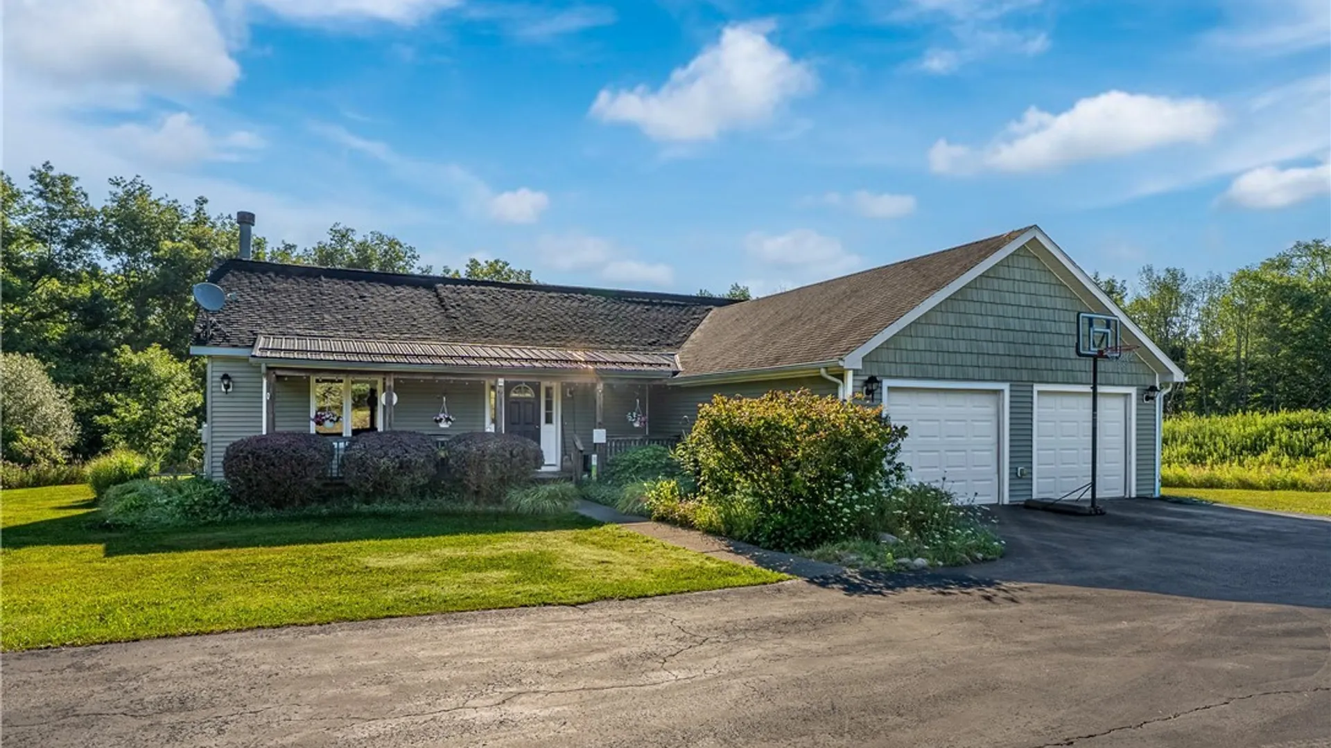 Property at 1108 Underhill Road, Aurora, NY 14052 3