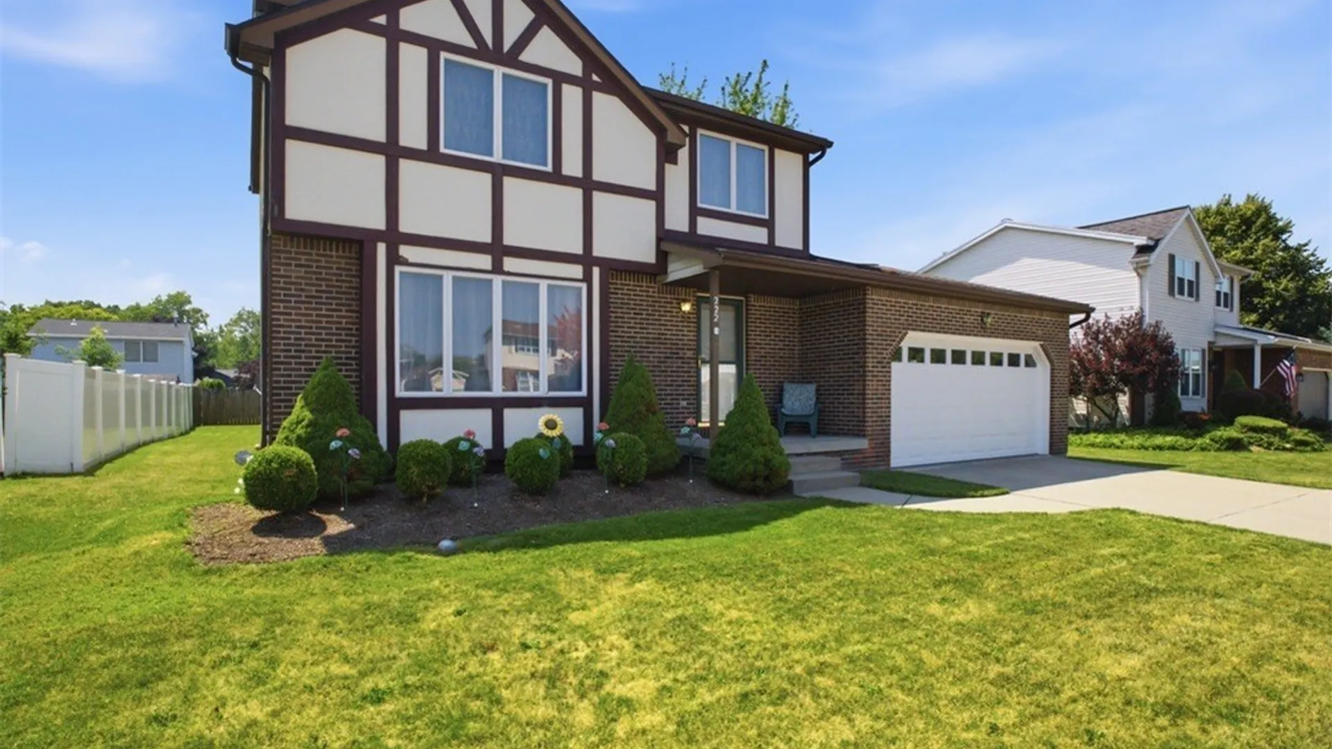 Property at 222 Hillpine Road, Cheektowaga, NY 14227 3
