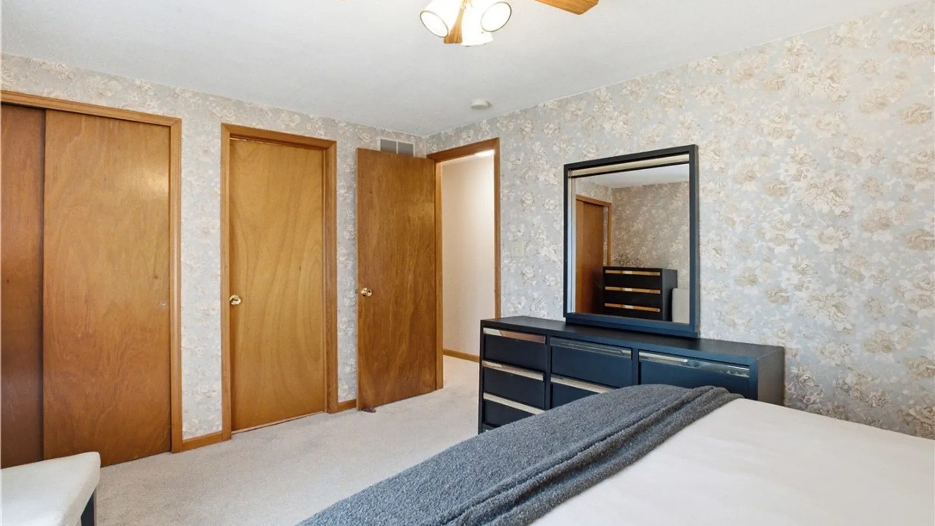 Property at 222 Hillpine Road, Cheektowaga, NY 14227 29