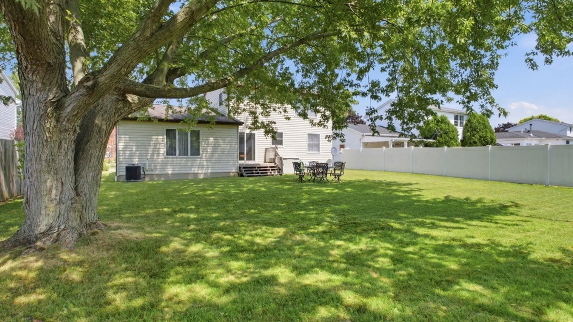 Property at 222 Hillpine Road, Cheektowaga, NY 14227 44