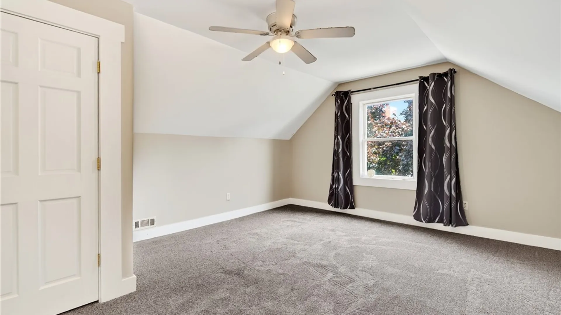 Property at 226 14th Street, Buffalo, NY 14213 19