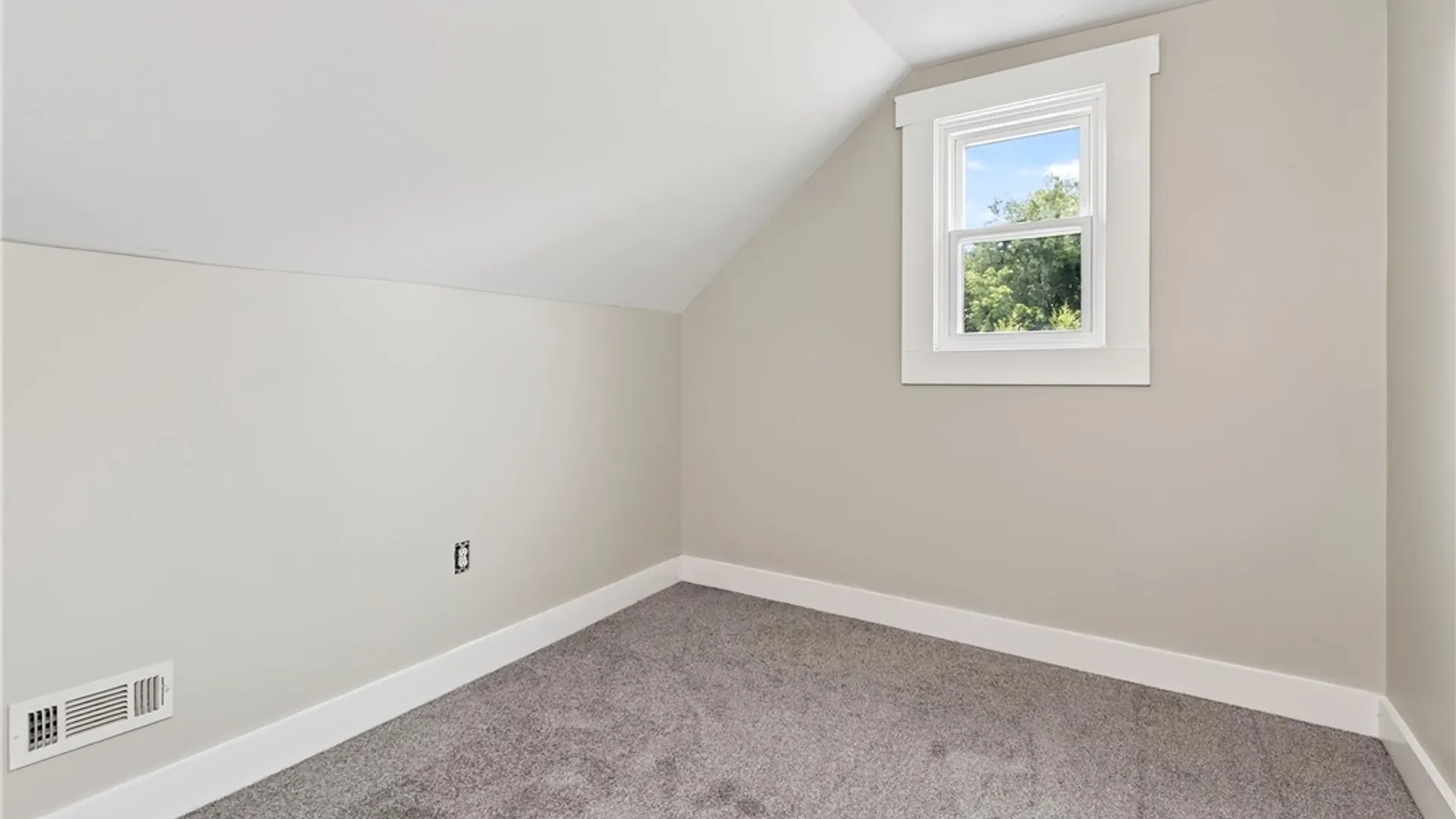 Property at 226 14th Street, Buffalo, NY 14213 20