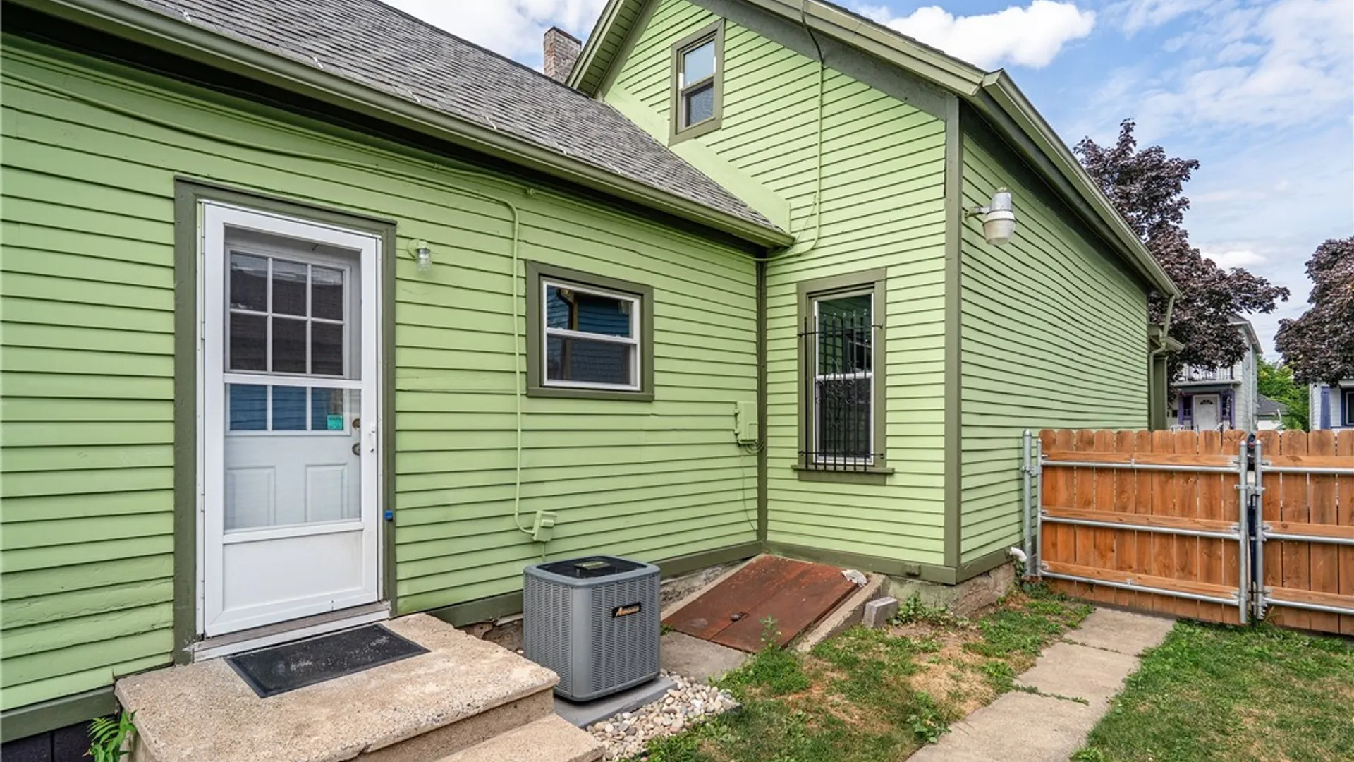 Property at 226 14th Street, Buffalo, NY 14213 21
