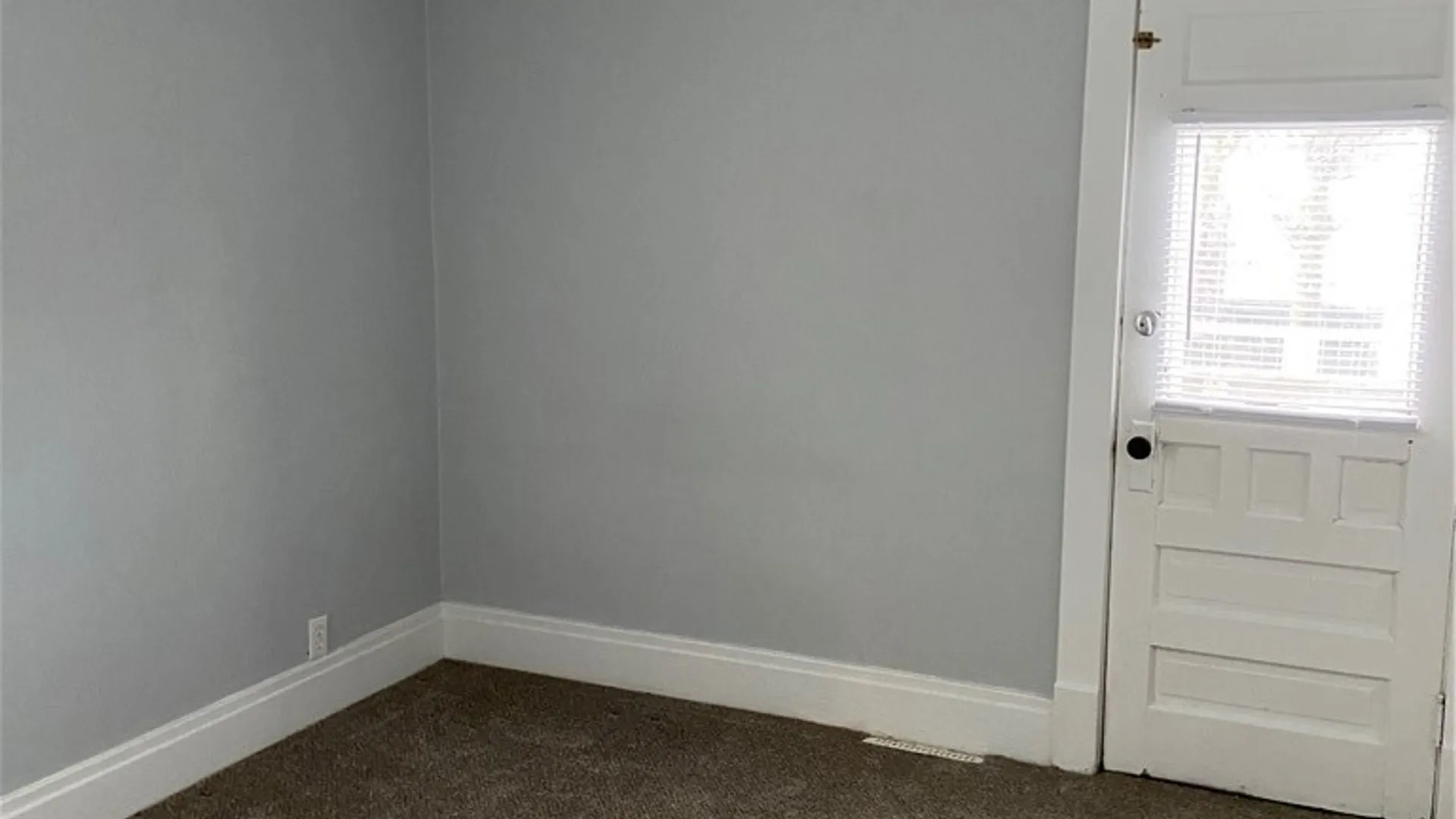 Property at 15 Stratford Road, Buffalo, NY 14216 12