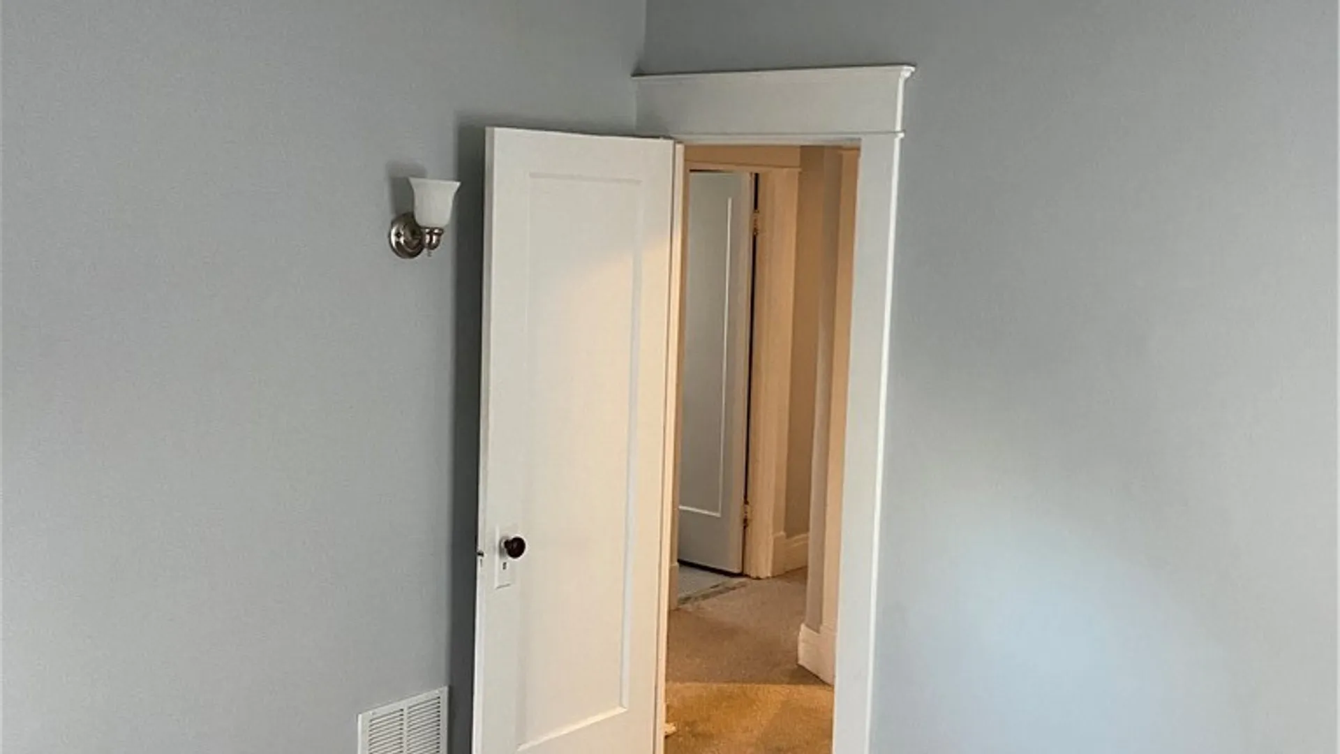 Property at 15 Stratford Road, Buffalo, NY 14216 13