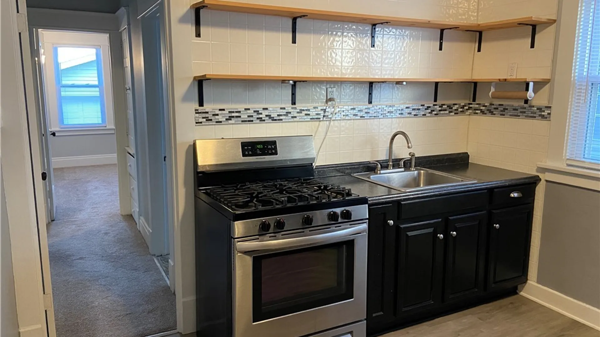 Property at 15 Stratford Road, Buffalo, NY 14216 8