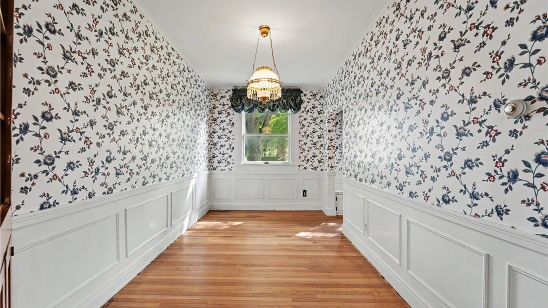 Property at 25 S Main Street, Holland, NY 14080 9