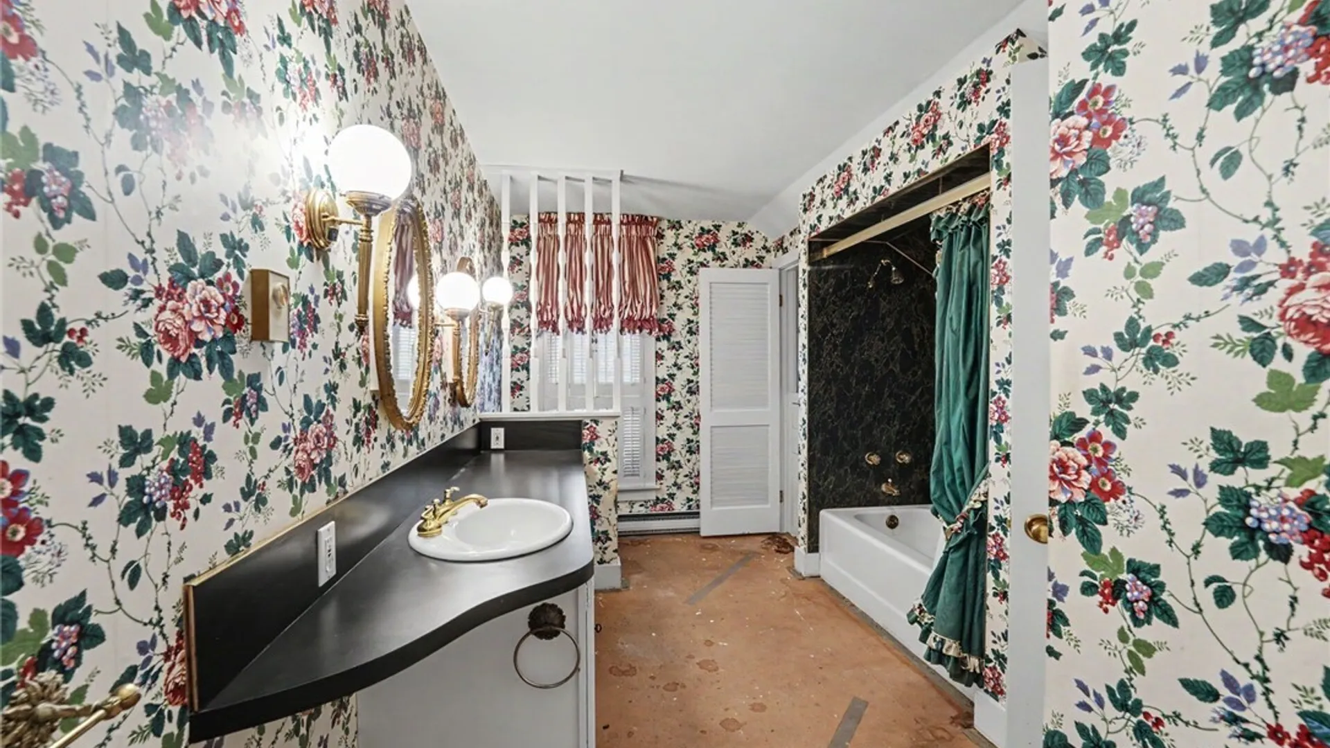 Property at 25 S Main Street, Holland, NY 14080 20