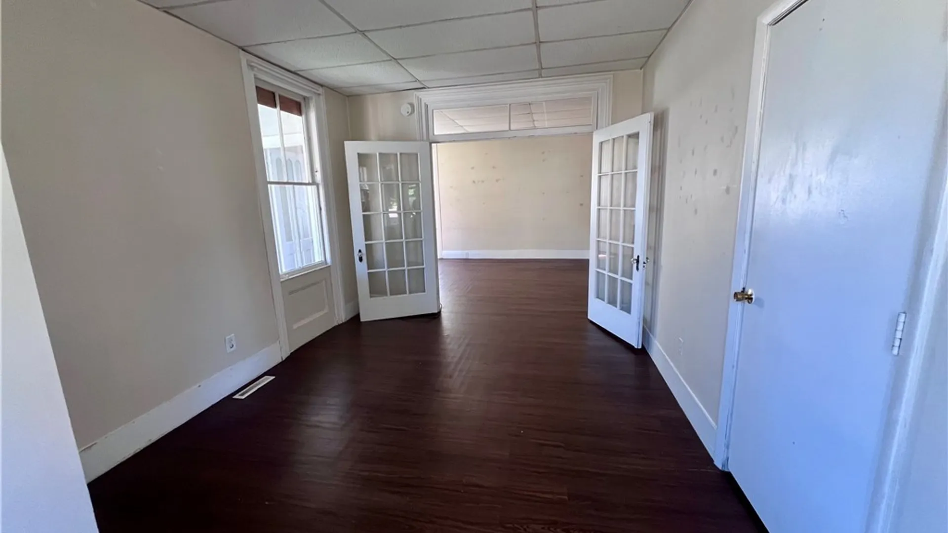 Property at 174 Syracuse Avenue, Oswego, NY 13126 9