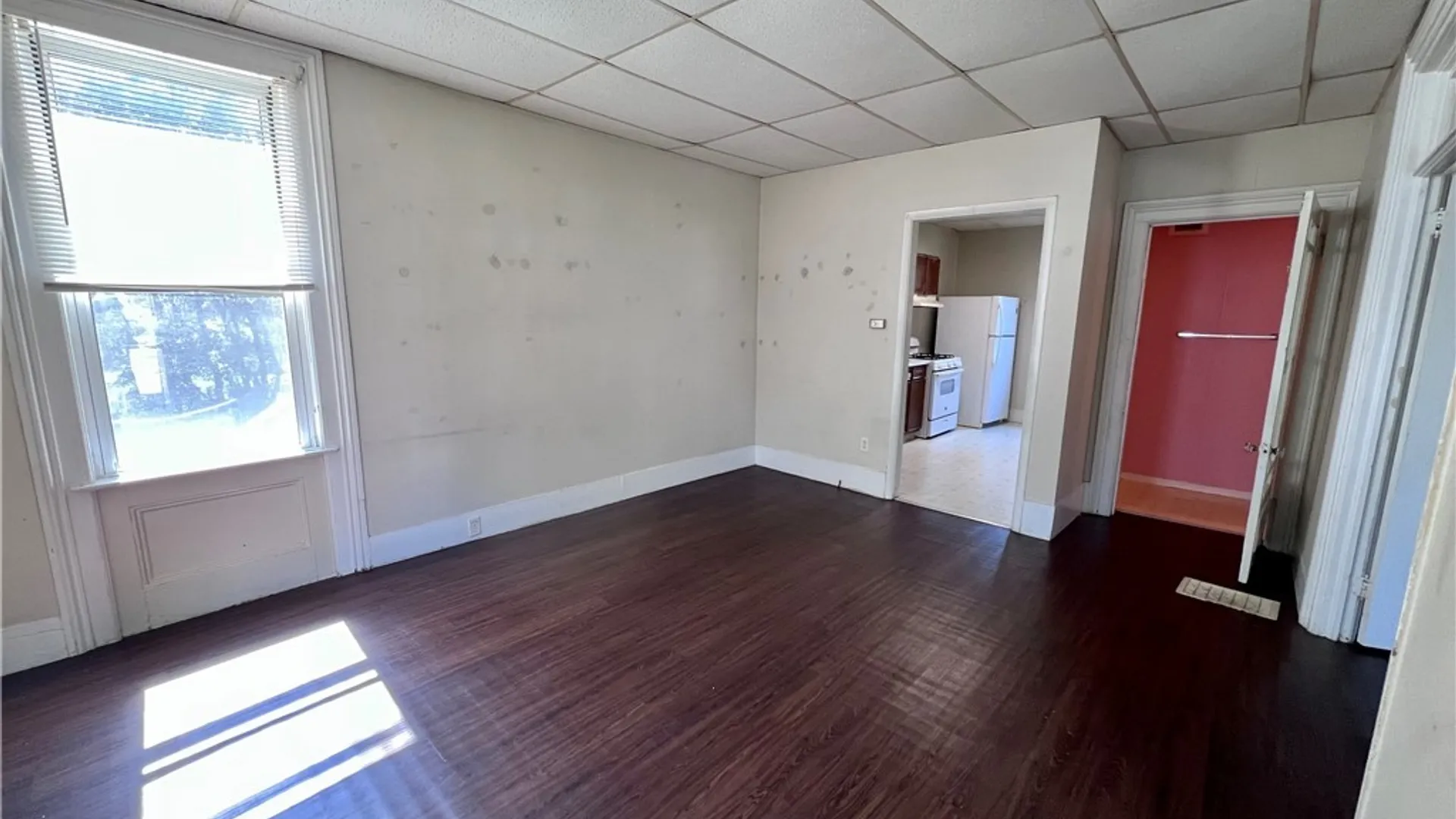 Property at 174 Syracuse Avenue, Oswego, NY 13126 5