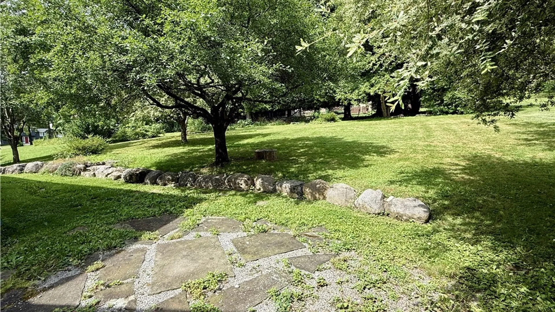 Property at 14 S Ten Eyck Avenue, Cazenovia, NY 13035 18