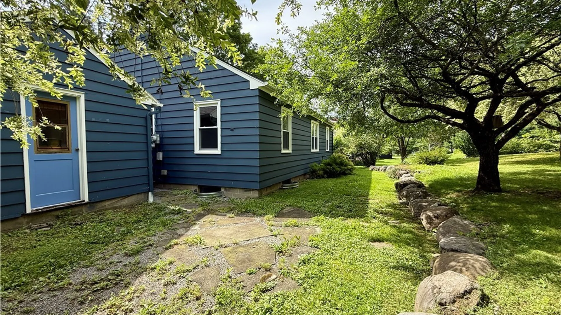Property at 14 S Ten Eyck Avenue, Cazenovia, NY 13035 16