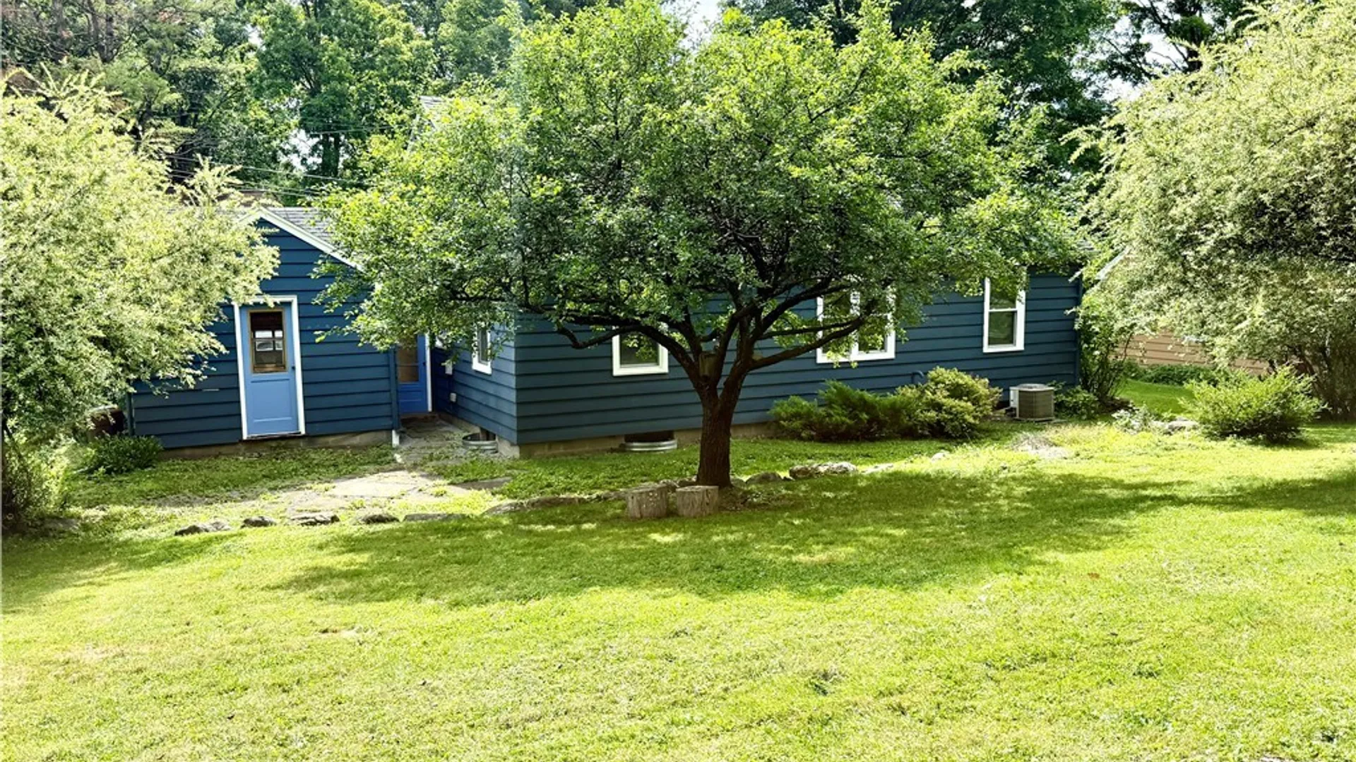Property at 14 S Ten Eyck Avenue, Cazenovia, NY 13035 17