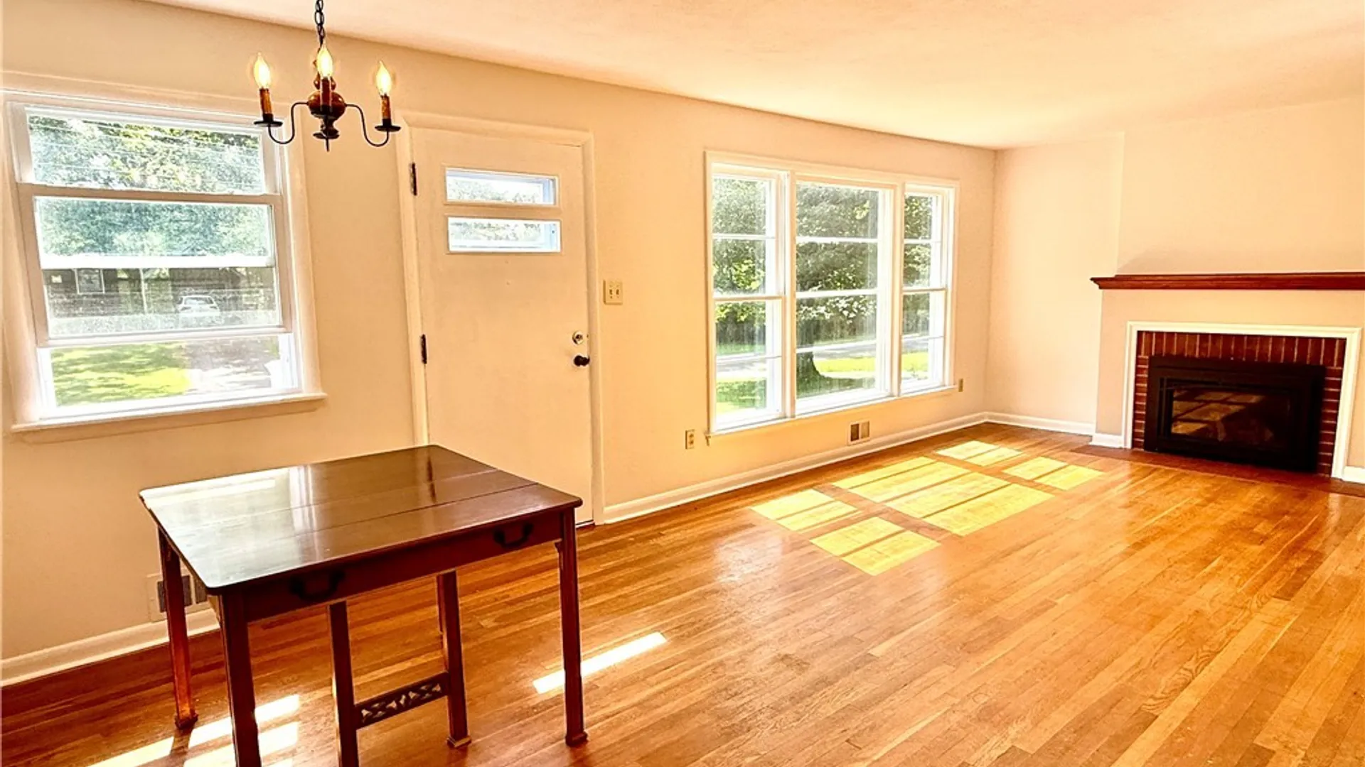 Property at 14 S Ten Eyck Avenue, Cazenovia, NY 13035 6