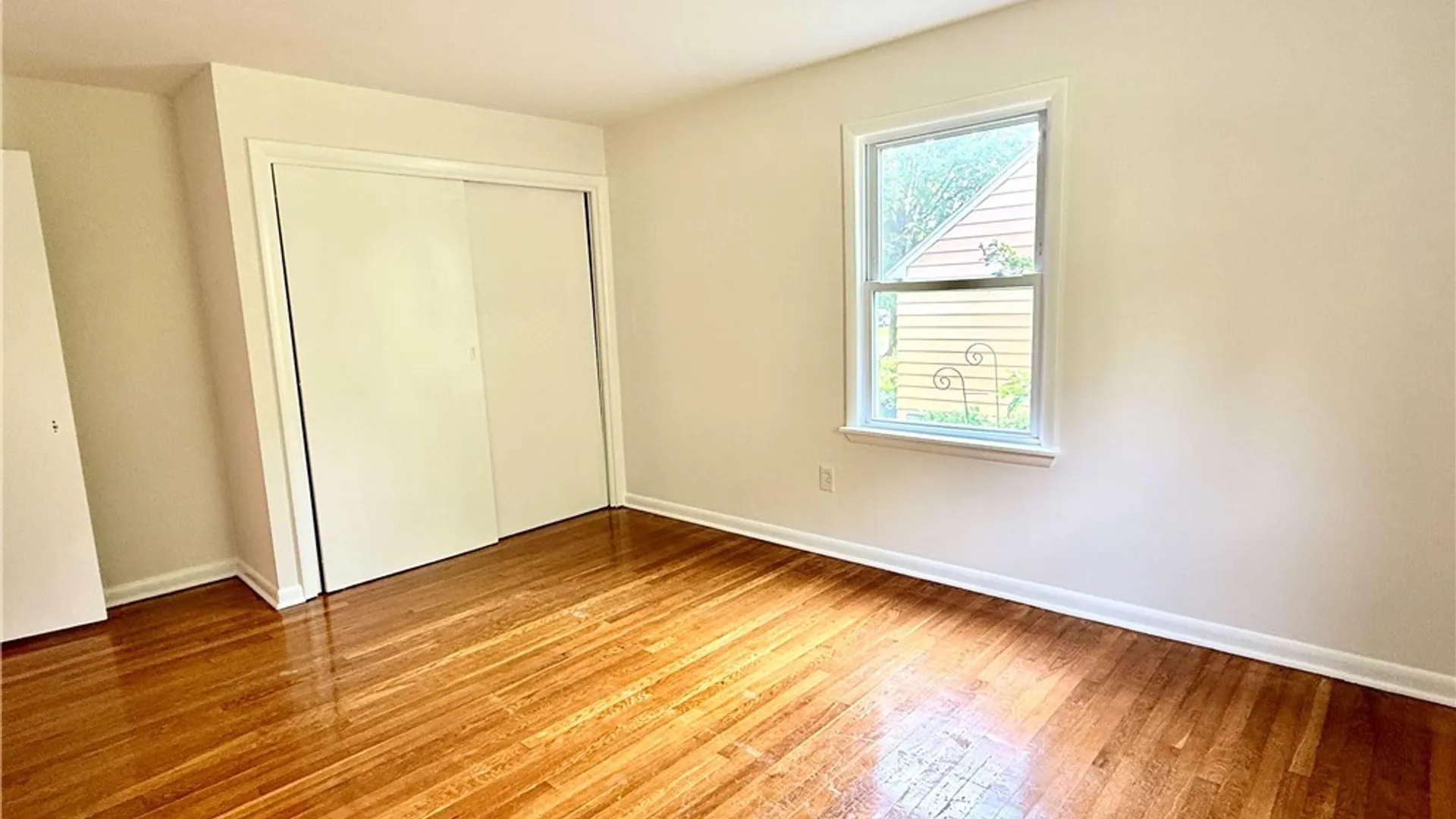 Property at 14 S Ten Eyck Avenue, Cazenovia, NY 13035 9
