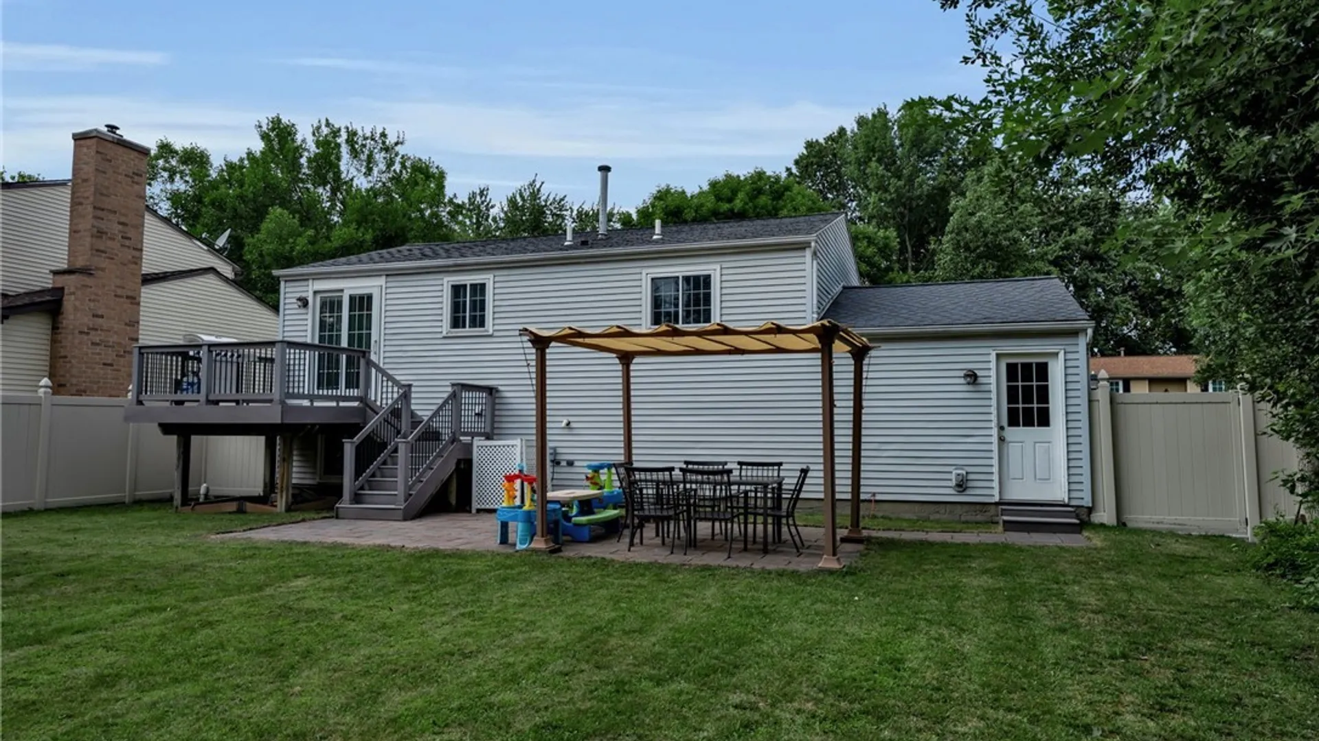 Property at 56 Greengage Circle, Amherst, NY 14051 38