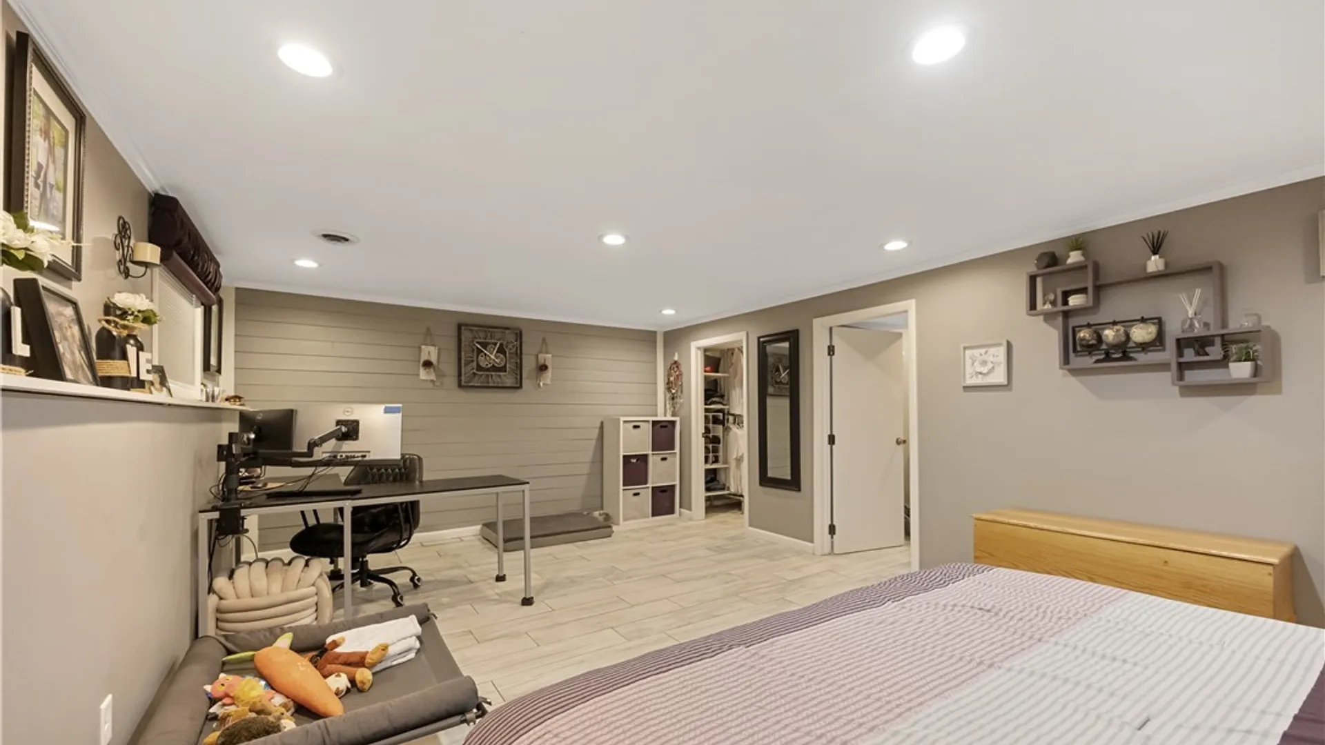 Property at 305 Gordon Avenue, Sherrill, NY 13461 28