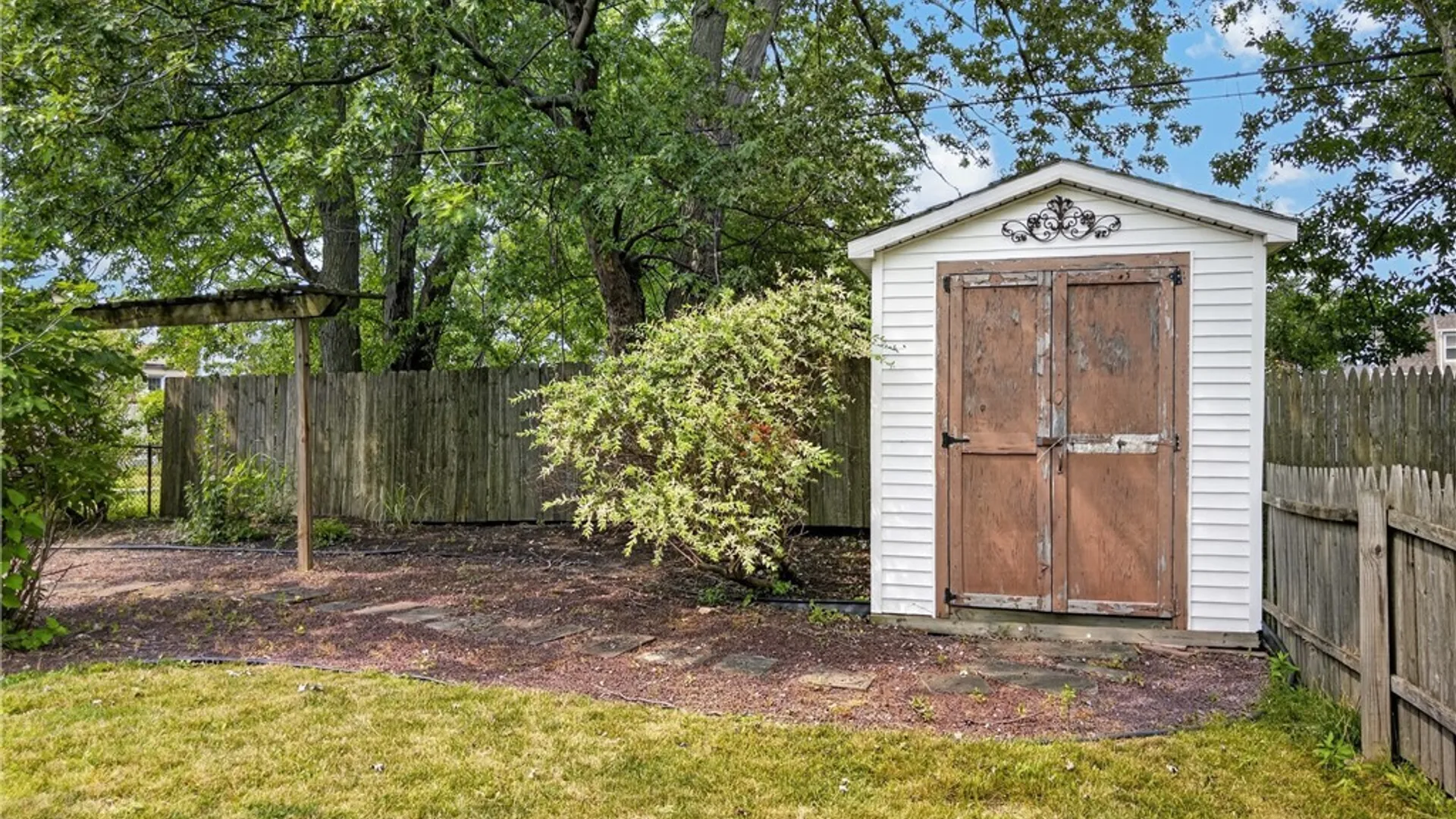 Property at 861 Beach Road, Cheektowaga, NY 14225 19