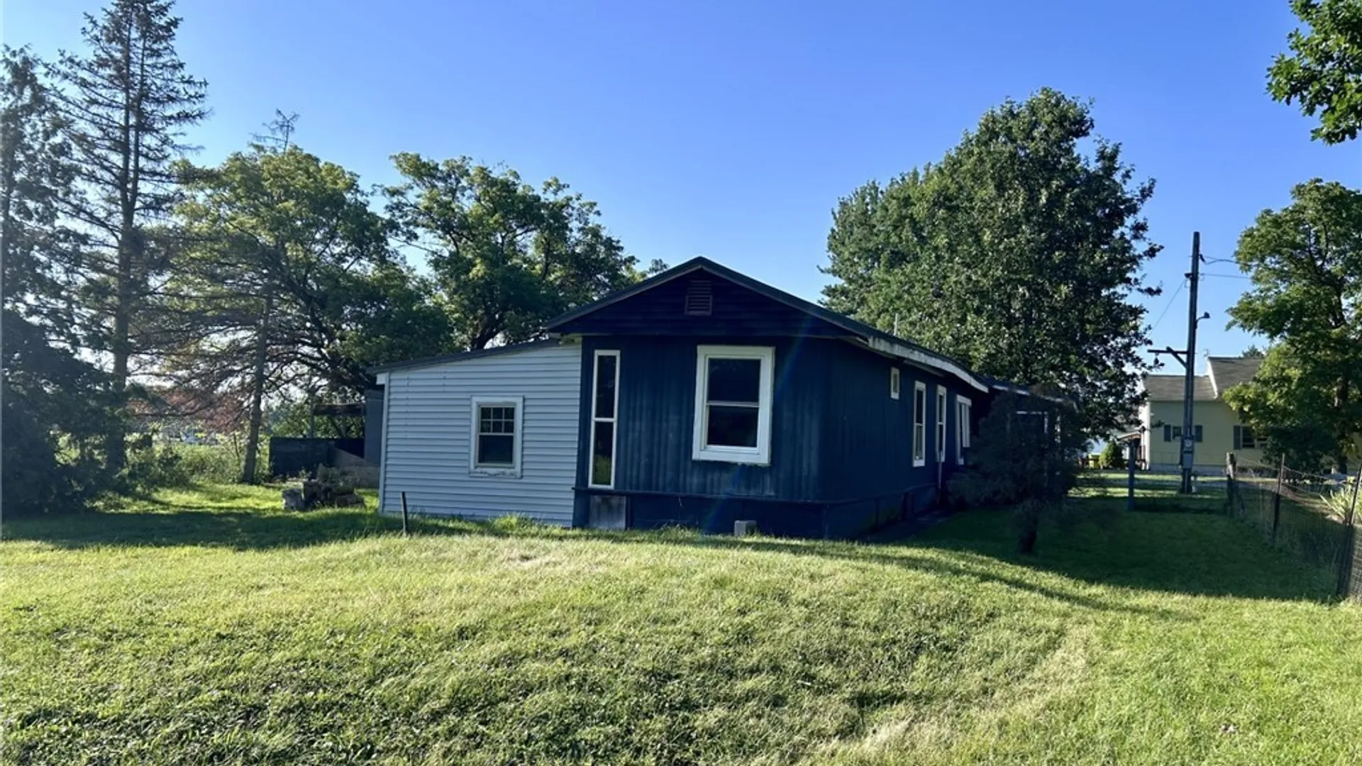 Property at 2524 Middle Road, Oneida, NY 13409 4
