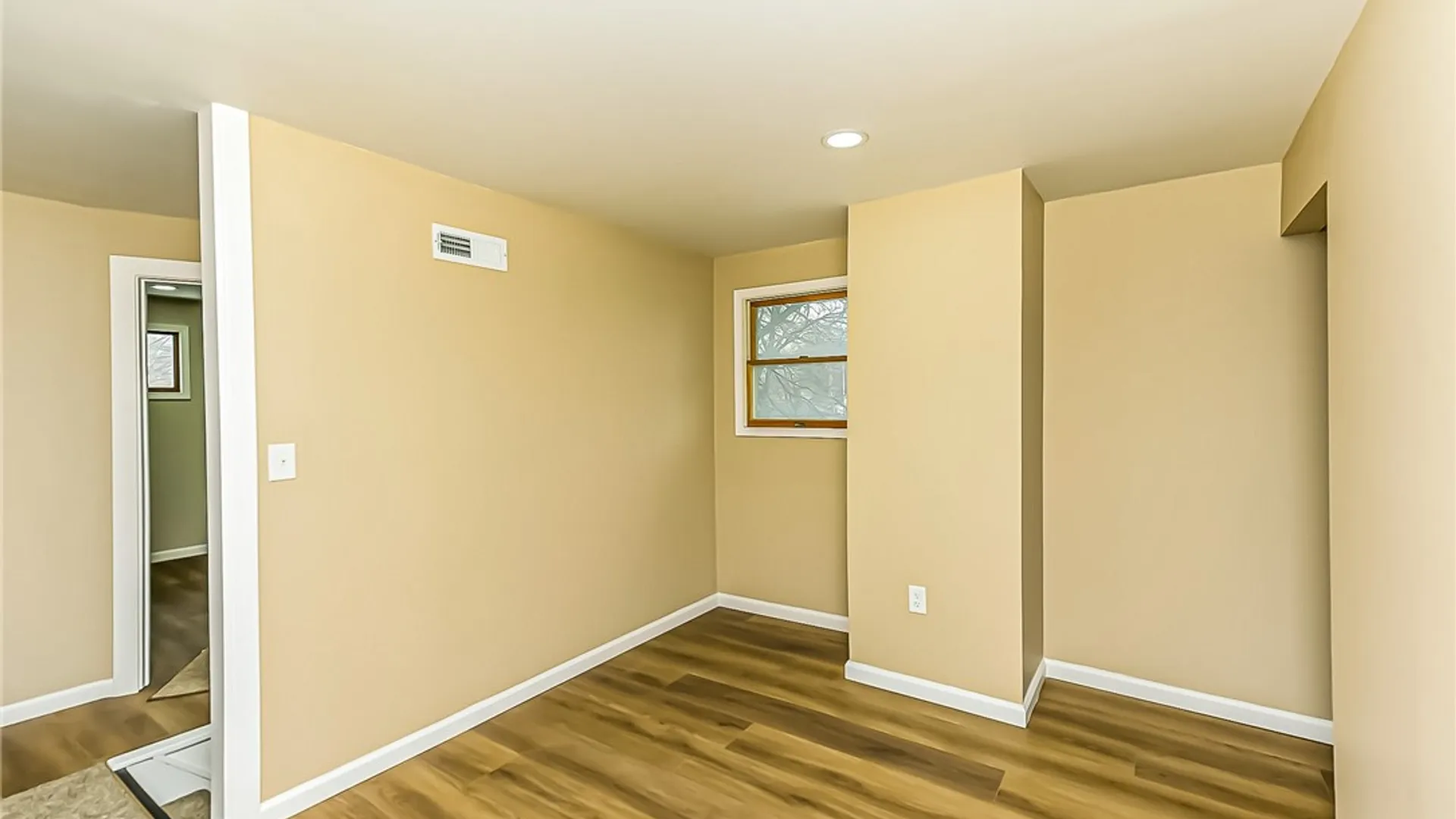 Property at 31 Wendhurst Drive, Greece, NY 14616 28