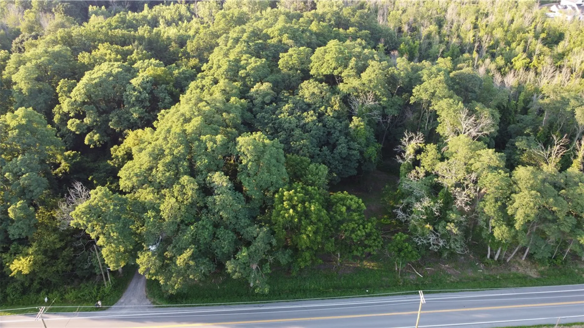 Property at 1830 Lake Road, Webster, NY 14580 3