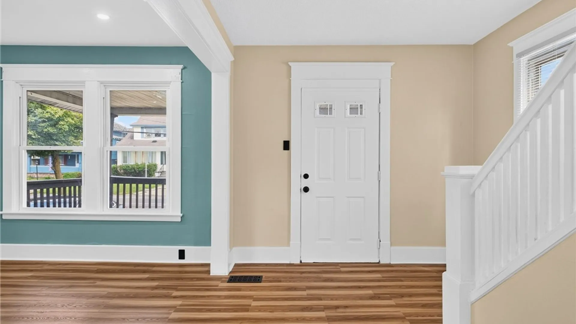 Property at 22 Comstock Avenue, Buffalo, NY 14215 26